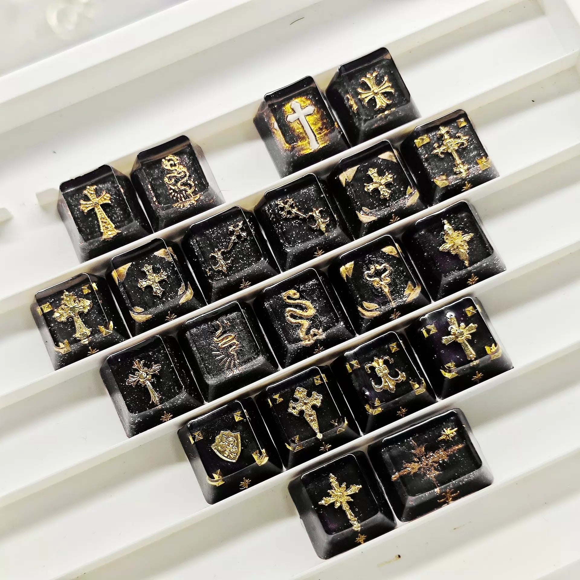 Baroque, Gothic style, crystal resin cross retro medieval effect personalized keycap set, mechanical keyboard art, cultural and creative decorative keycaps