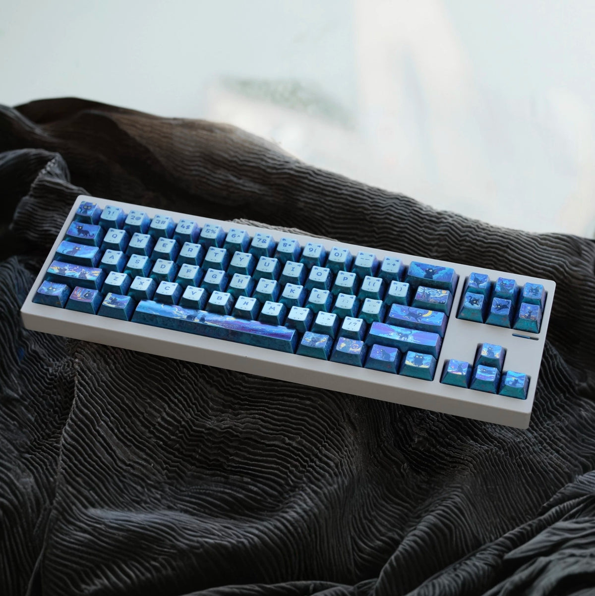 Starry Night Cat Series Set, Full Set of Titanium Alloy Personalized Keycaps, Cartoon anime and game cultural creative keycaps, mechanical keyboard decorative keycaps