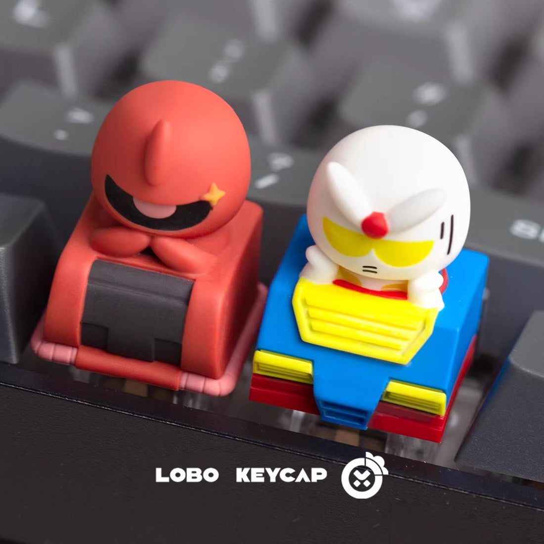 Q-version Gundam, multi-color resin personalized keycaps, cartoon decorative keycaps for anime and games