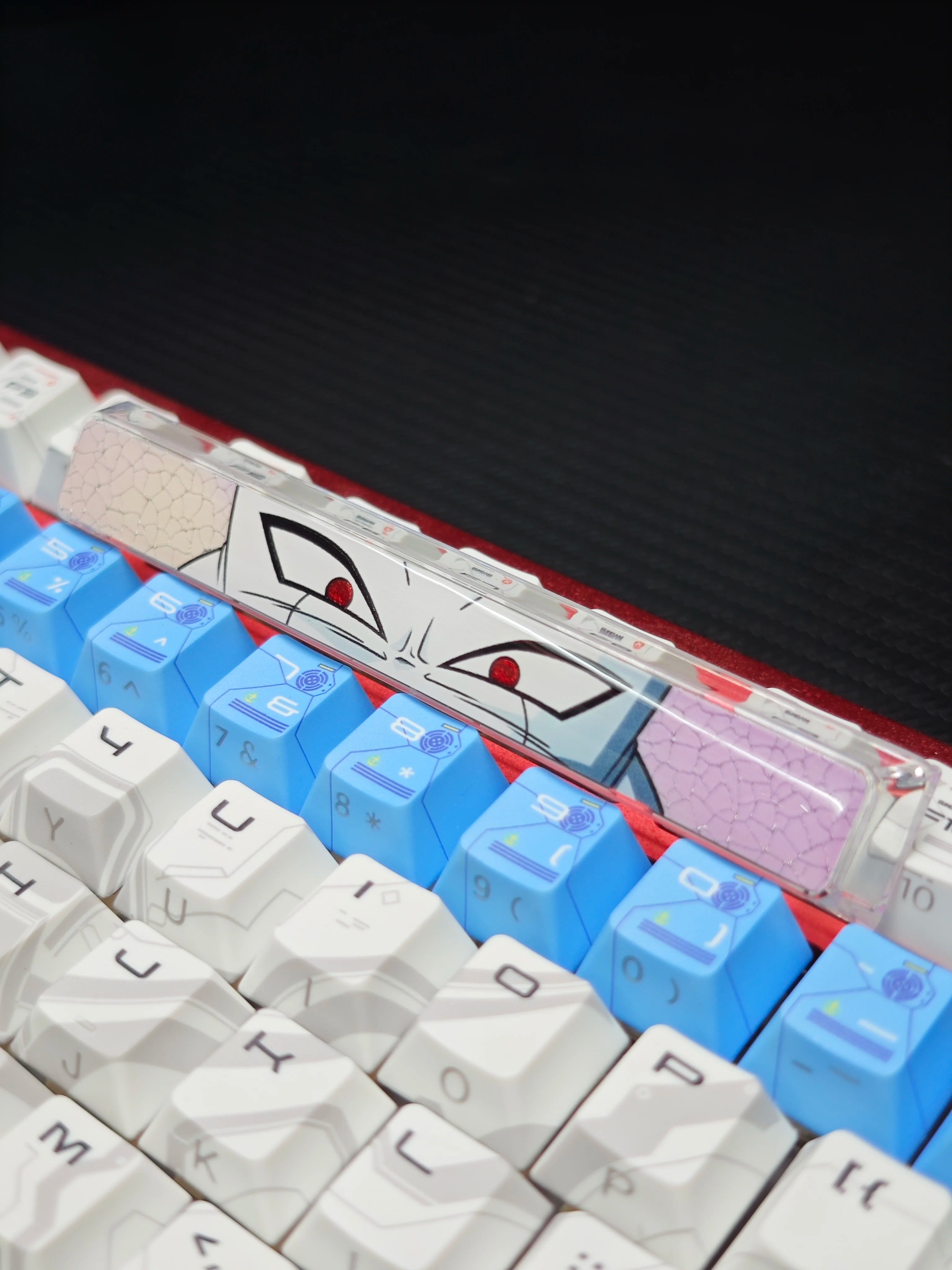 Dragon Ball, Frieza theme, Eyegaze spacebar design, 6.25 U spacebar, PC crystal resin gilded personalized keycaps, anime creative cultural peripheral products, decorative keycaps