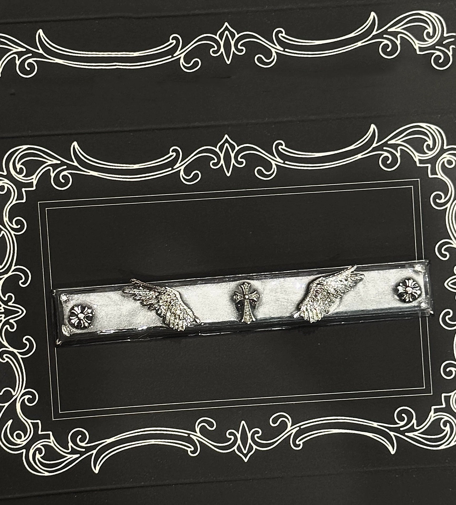 Baroque style, retro cross, medieval, gothic, angel wing decorated keycap, 6.25 U space bar transparent resin personalized keycap, mechanical keyboard element decorative keycap