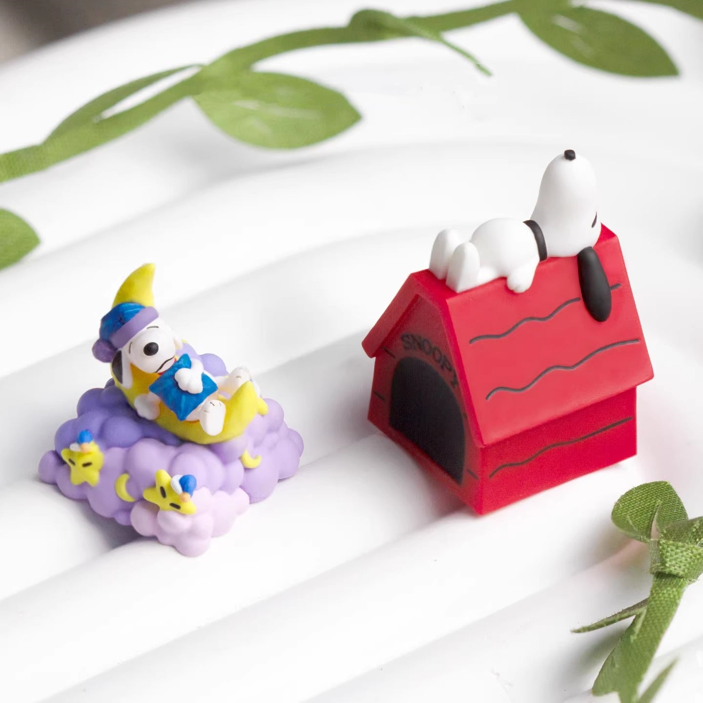 Snoopy, Multi colored resin molded personalized keycaps, artisankeycaps, Fairy Tale Cartoon Creative Decorative Art Keycaps