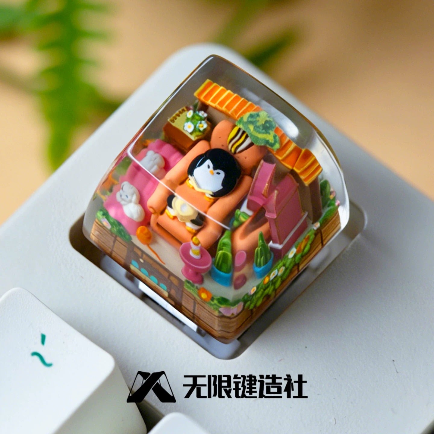 Original Design Penguin Baby Crystal Resin Personalized Keycaps, Cartoon Miniature Landscape Keycaps, Mechanical Keyboard Decorative Keycaps
