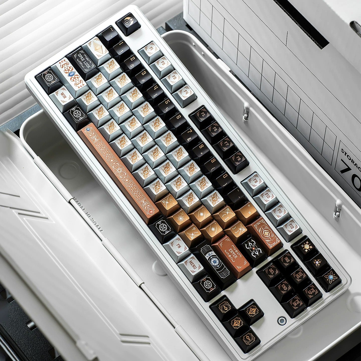 Metallic paint texture gilded design art keycaps, custom set personalized keycap series,PBT material, Original factory height, compatible with 61/64/68/75/84/87/104 mechanical keyboard keycap set