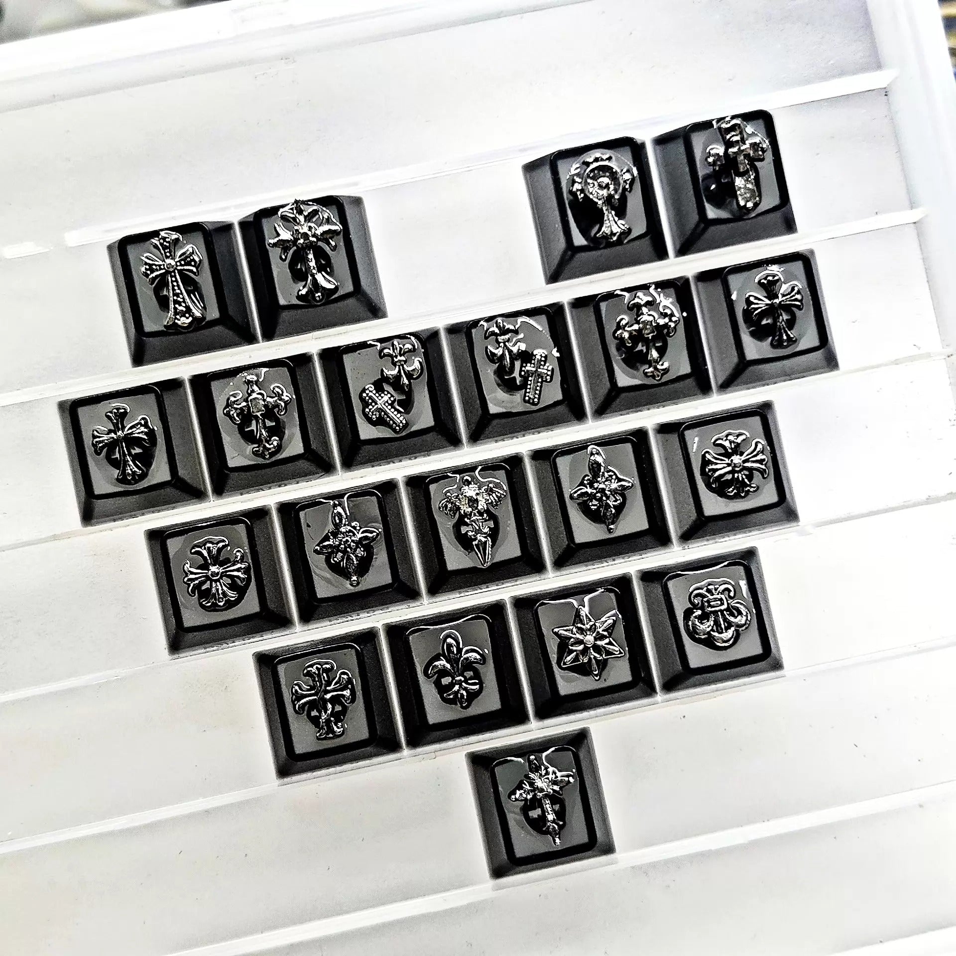Gothic style, CH crystal resin added keycaps, mechanical keyboard decorated with personalized keycaps