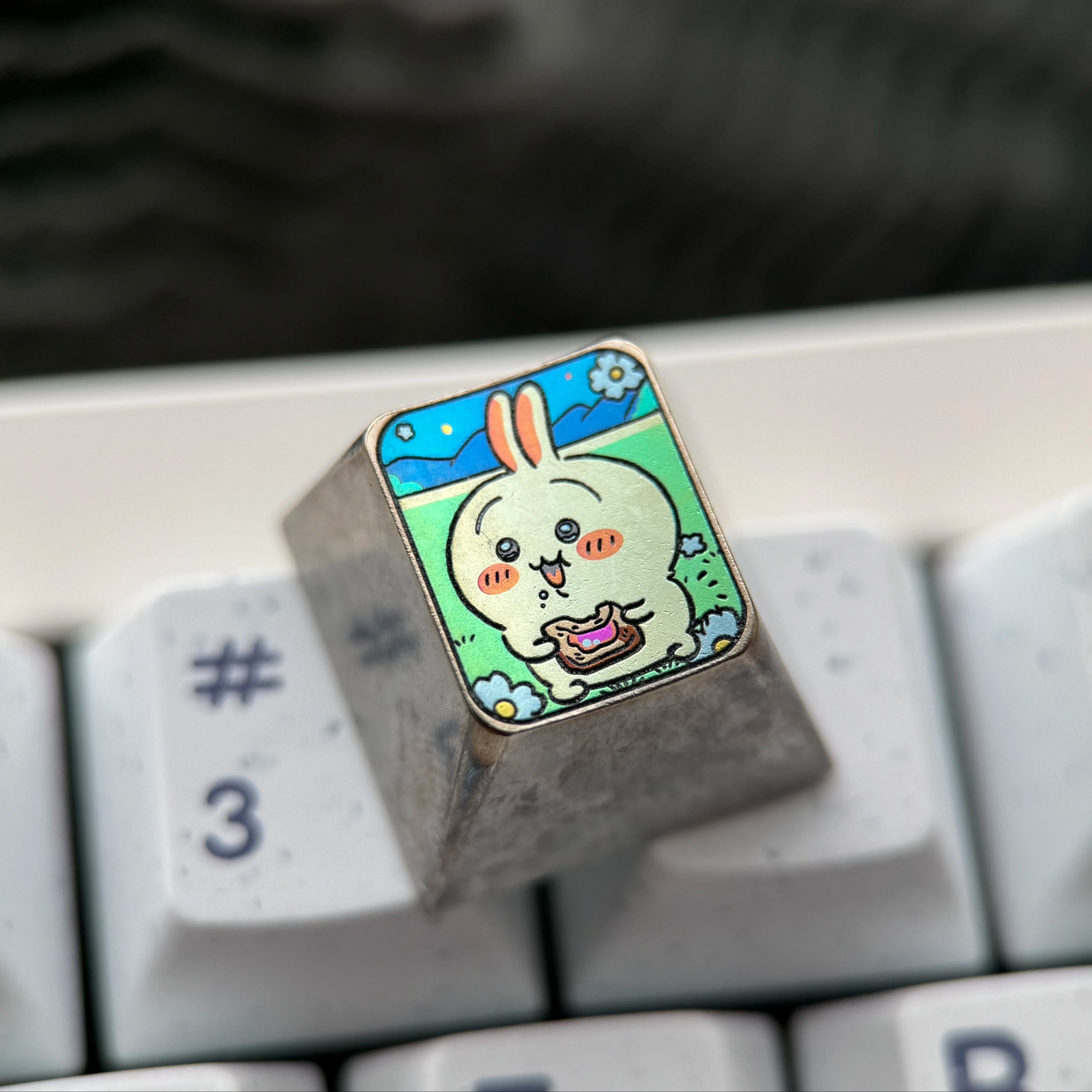 Chiikawa series, usagi themed 1U titanium alloy personalized keycaps, anime and game cartoon creative cultural products, mechanical keyboard decorative keycaps