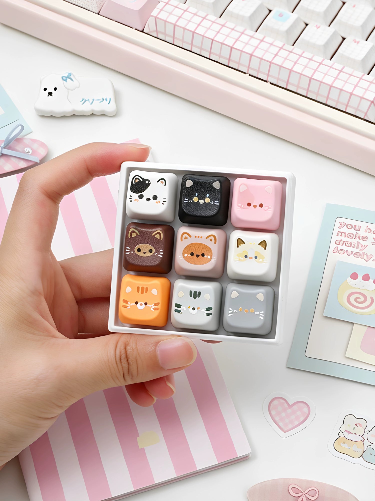Cute cat switch tester, keycap keychain, cat themed keycap switch mechanical keyboard creative peripheral cultural products.