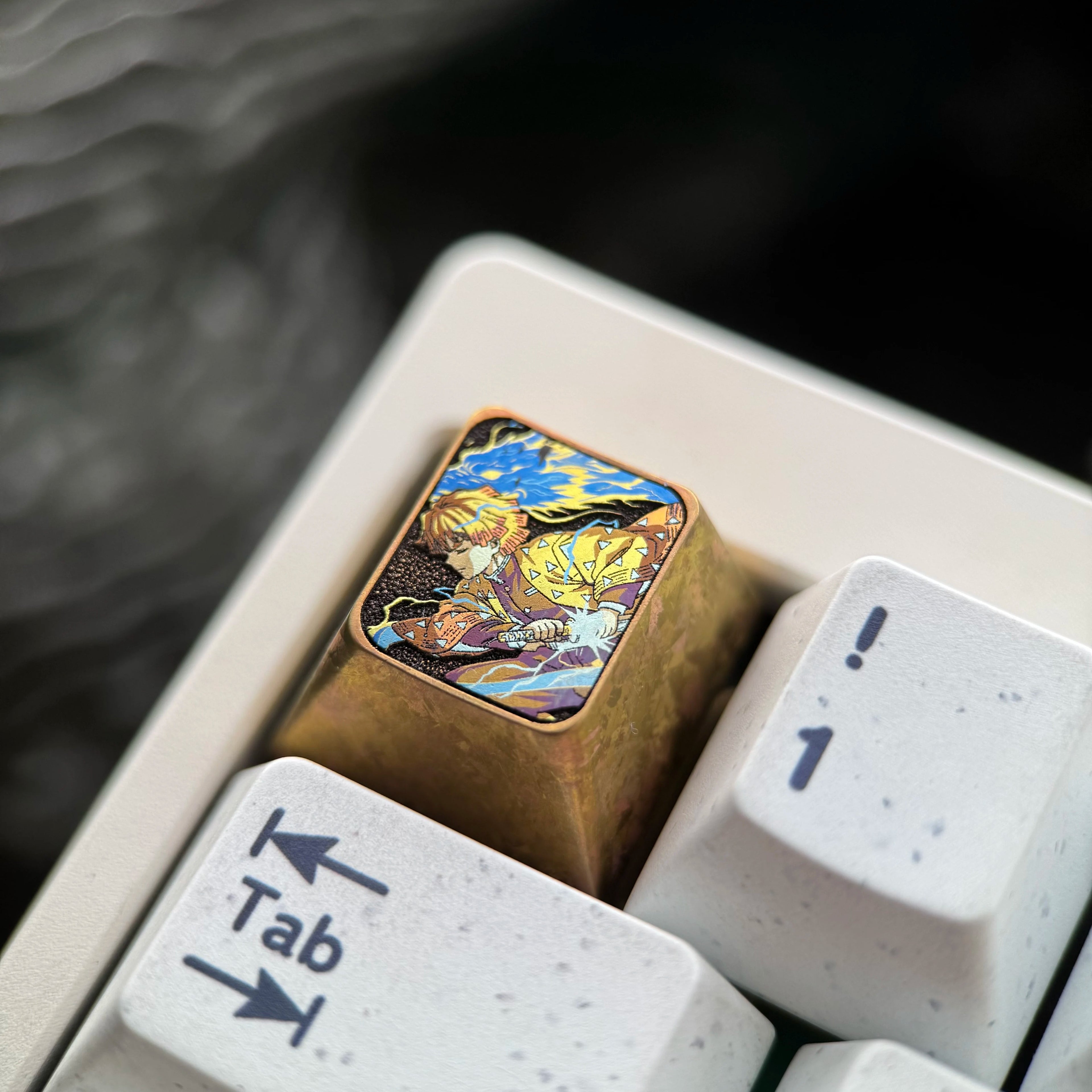 Demon Slayer: Kimetsu no Yaiba, Agatsuma Zenitsu, 1U Titanium Alloy Ice Crystal Personalized Keycaps, Anime Game Culture Creative Decorative Keycaps