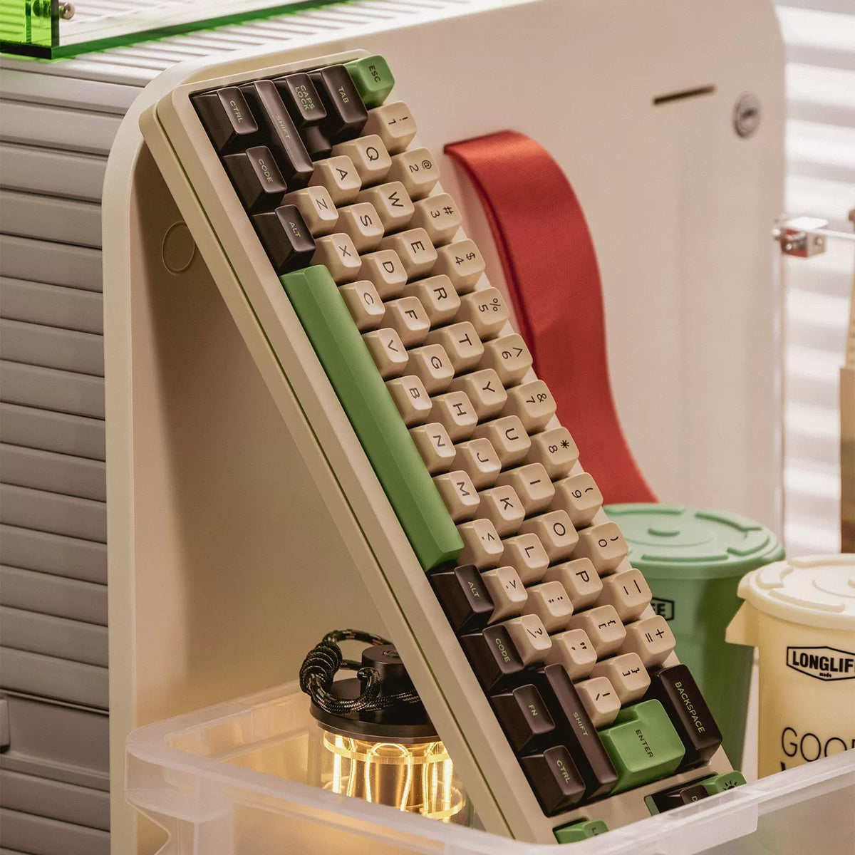 Star Wars, Yoda themed color scheme, ABS two-color injection molding material personalized keycaps, mechanical keyboard replacement keycap set, Daily creative keycap matching, compatible with 61/64/68/75/84/87/104 Key Mechanical Keyboard Keycap Set