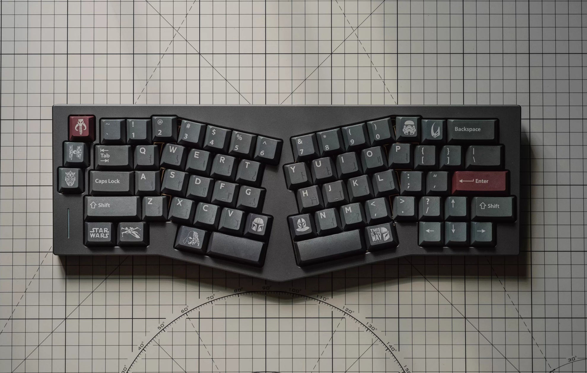 Original sci-fi Star Wars series, The Mandalorian themed keycap factory height 172 key PBT material mechanical keyboard personalized keycap set
