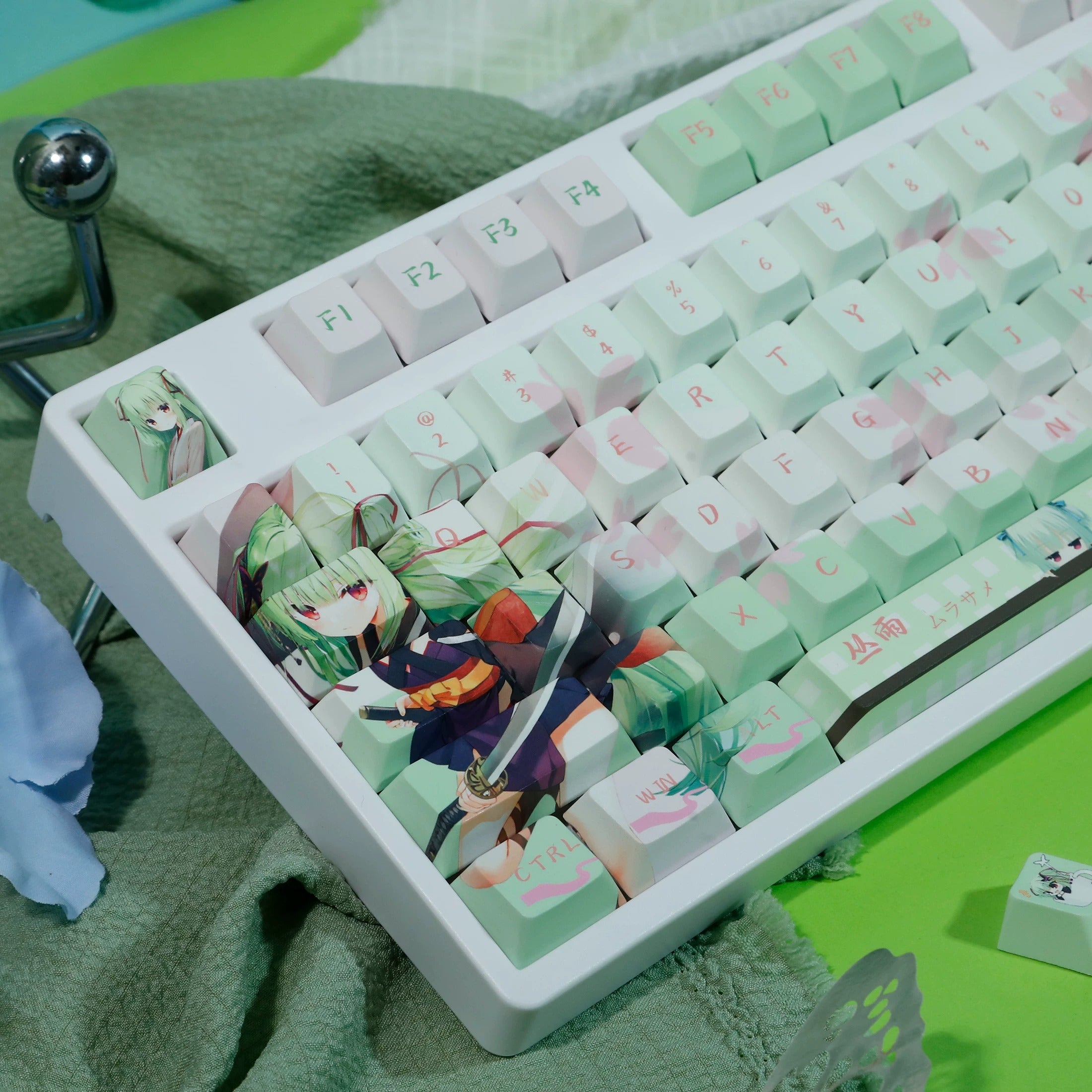 Senren*Banka,Murasame, PBT material personalized keycap set, anime keycap culture peripheral mechanical keyboard decoration keycaps, Compatible with 61/64/68/75/84/87/104 key mechanical keyboard keycap set