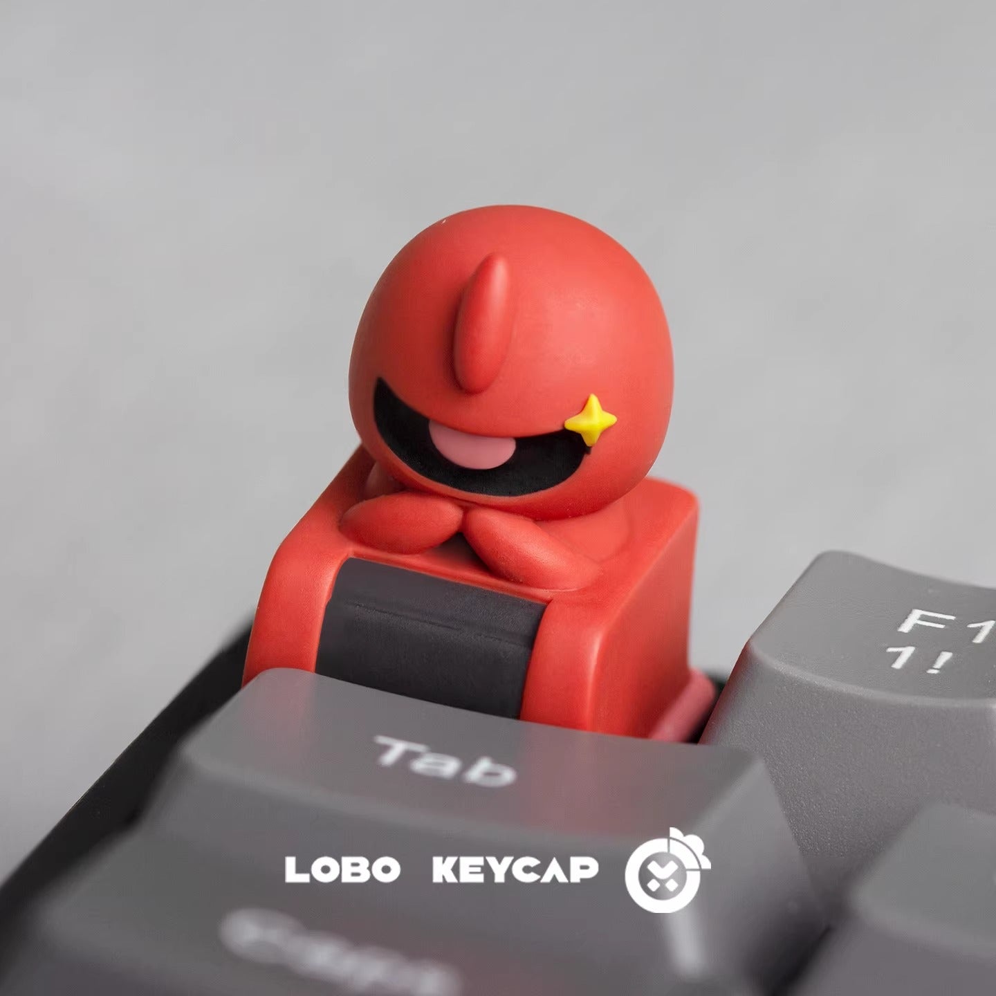Q-version Gundam, multi-color resin personalized keycaps, cartoon decorative keycaps for anime and games