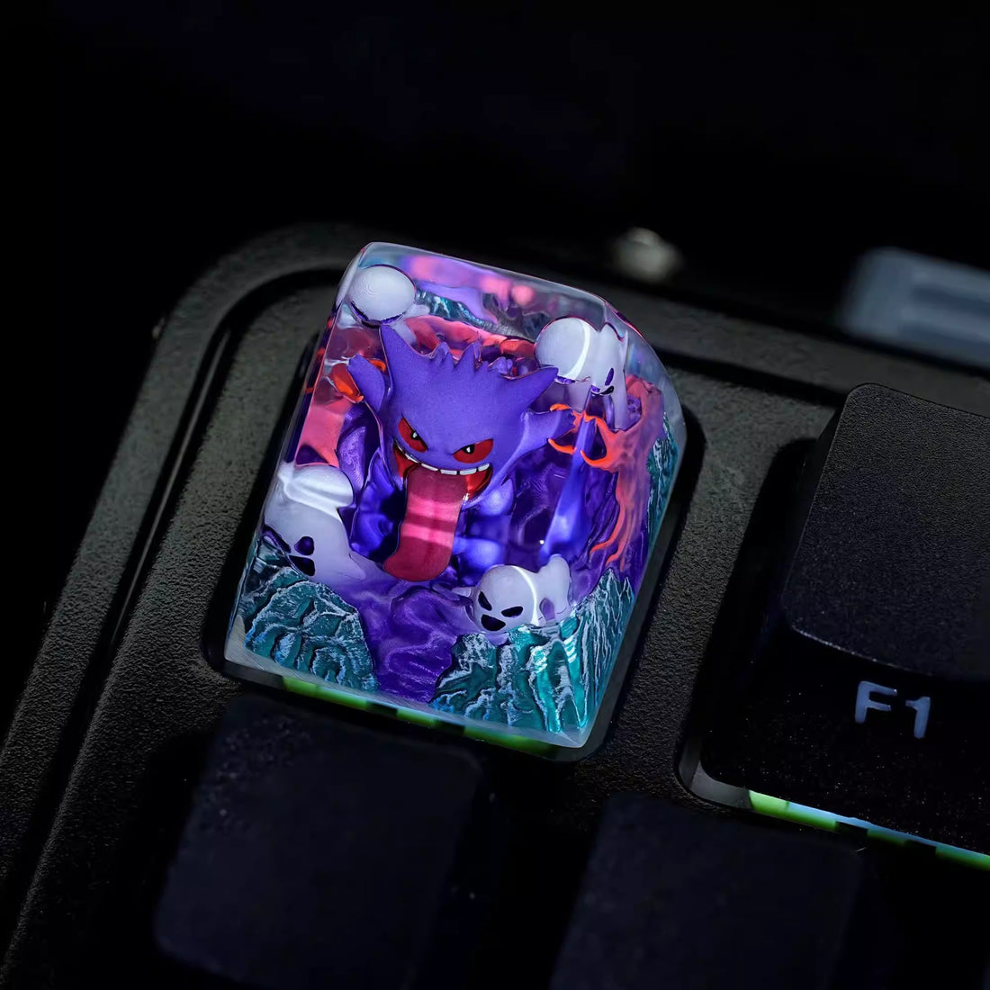 Gengar crystal resin personalized keycaps, anime and game culture creative decorative keycaps, mechanical keyboard creative art keycaps