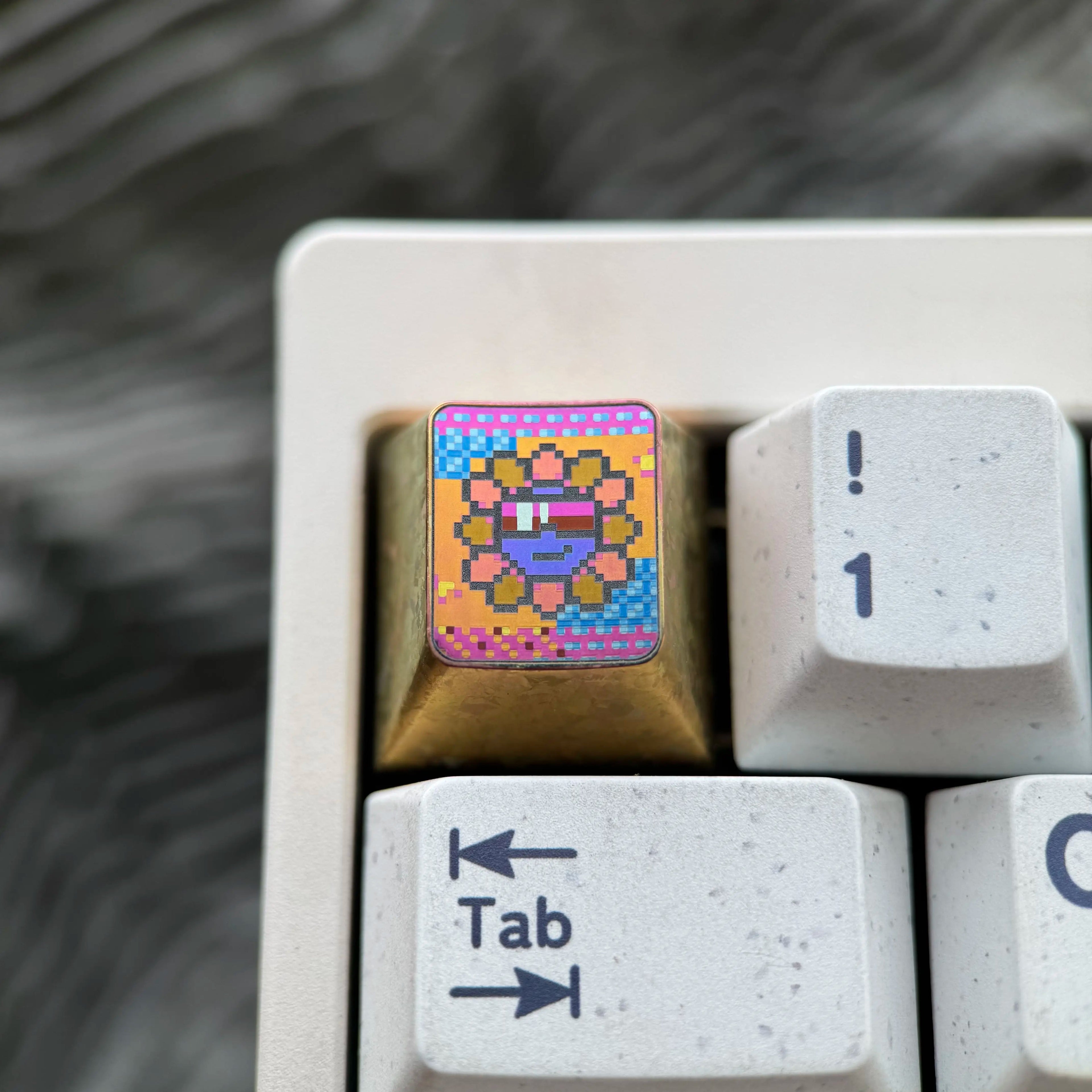 Sunflower, Sunflower series 14 models to choose from, 1U titanium alloy personalized keycaps, fashionable and trendy items, mechanical keyboard artistic decorative keycaps.