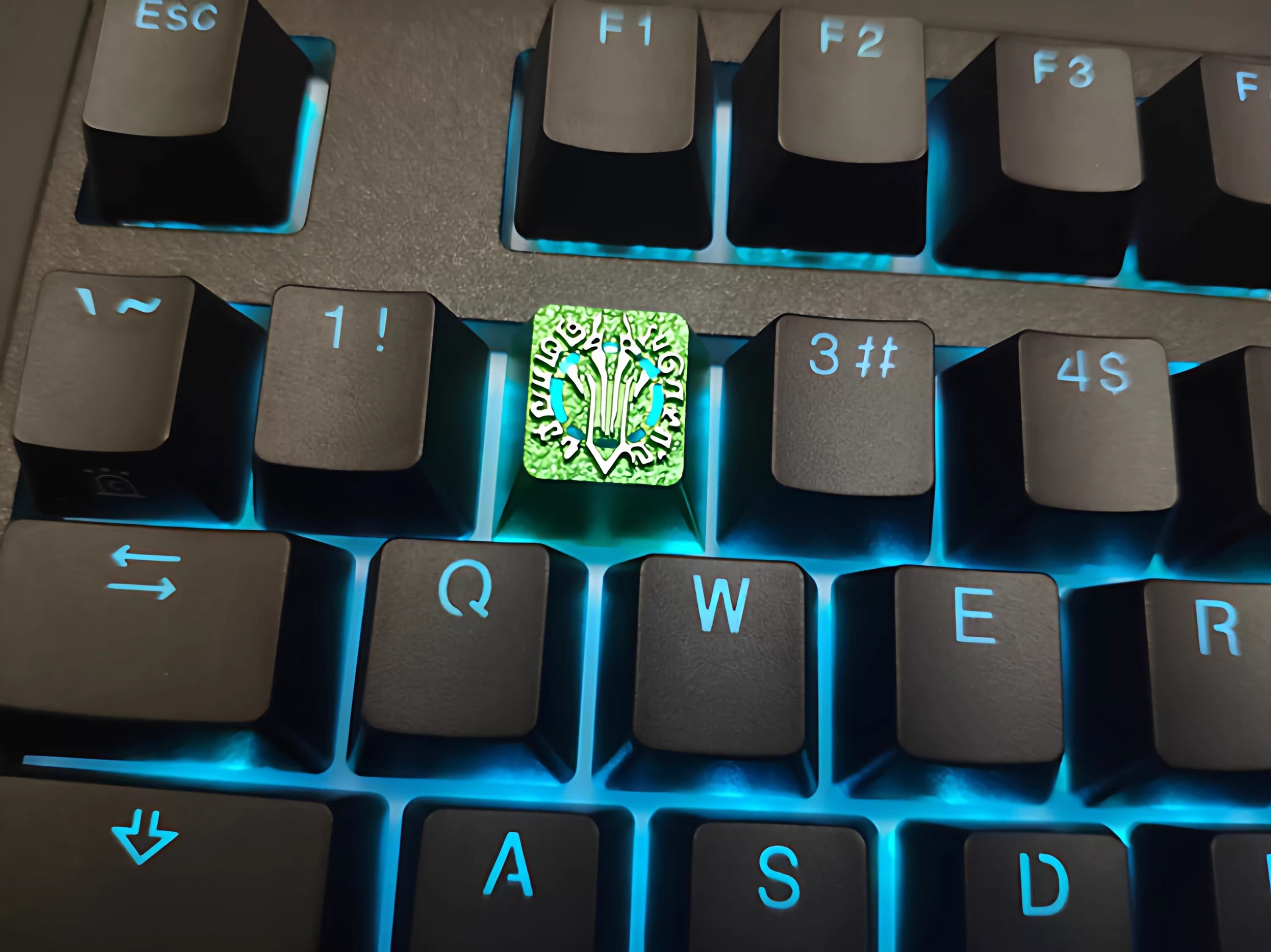 Darksiders Logo, 1U aluminum alloy CNC machined metal personalized keycaps, anime and game culture creative decorative keycaps