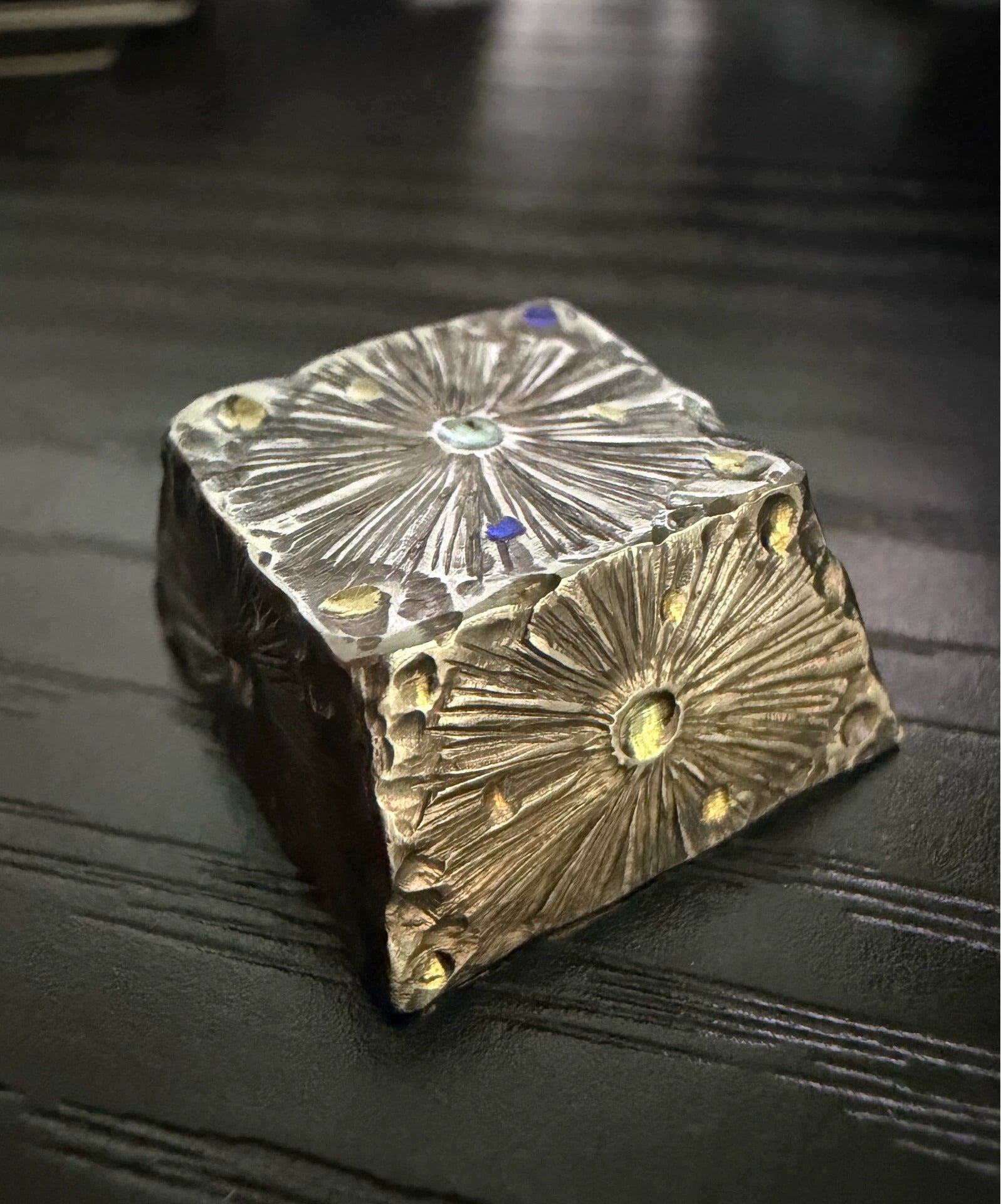 Hand carved titanium alloy meteorite craters, personalized titanium alloy keycaps, mechanical keyboard metal decorative keycaps