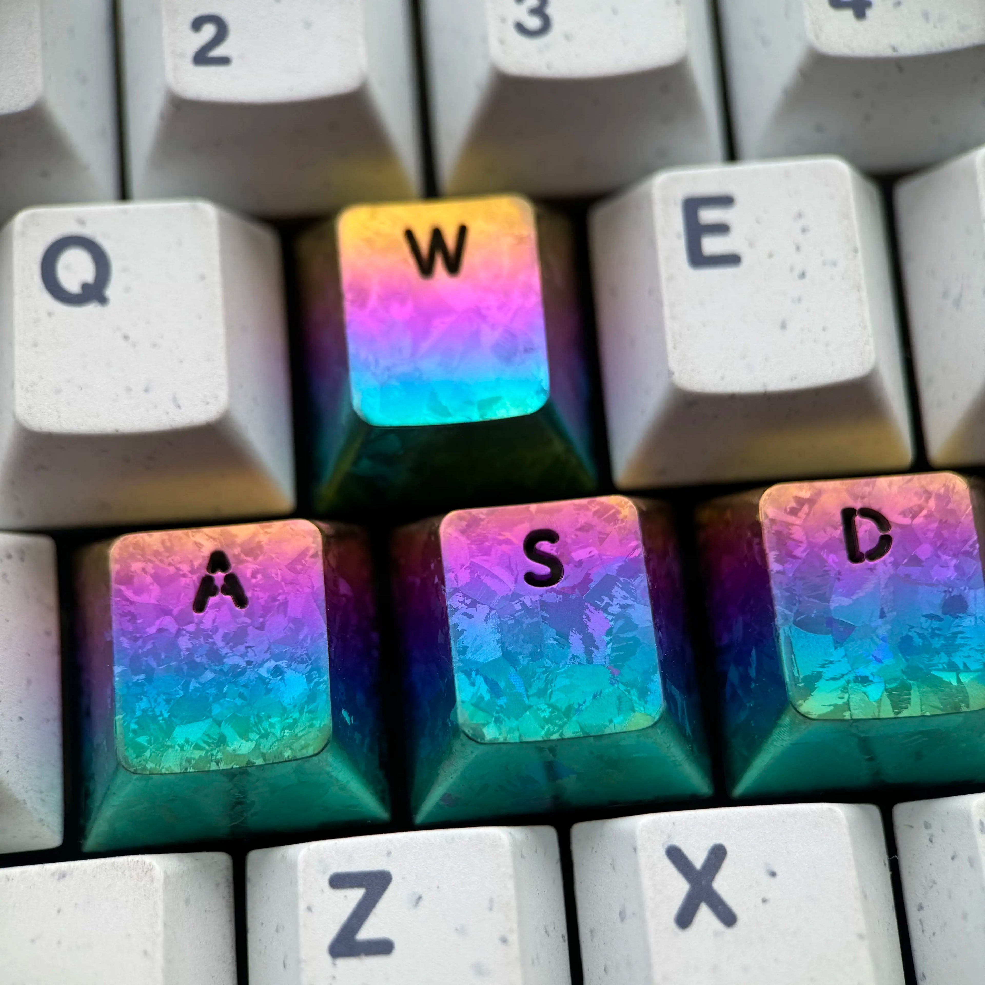WASD ice crystal titanium alloy colorful hollow personalized keycaps, FPS game keys wear-resistant and scratch resistant titanium alloy mechanical keyboard decorative function keycaps