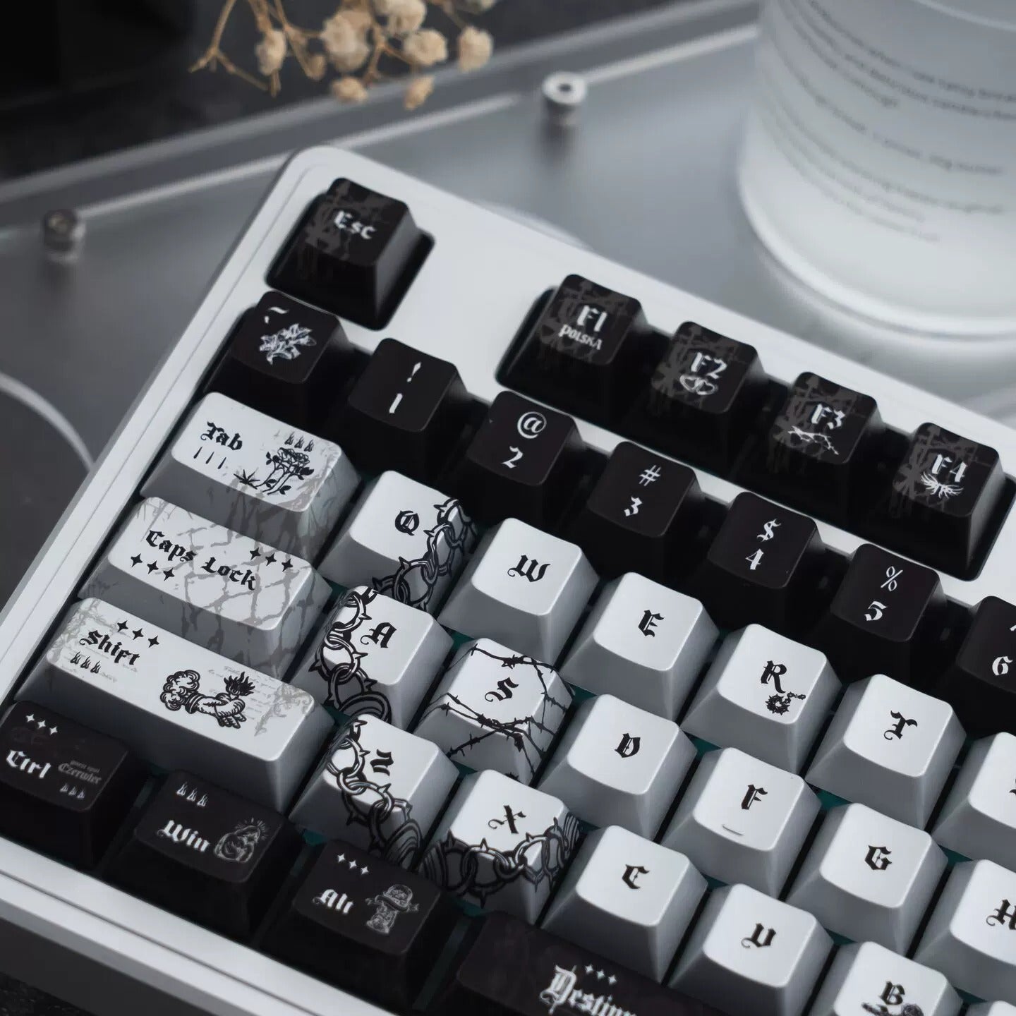 Dark Night Thorn Metal Paint Mechanical Keyboard Keycaps PBT Original Factory Height, PBT material personalized keycaps, mechanical keyboard replacement keycap set, Compatible with 61/64/68/75/84/87/104 Key Mechanical Keyboard Keycap Set