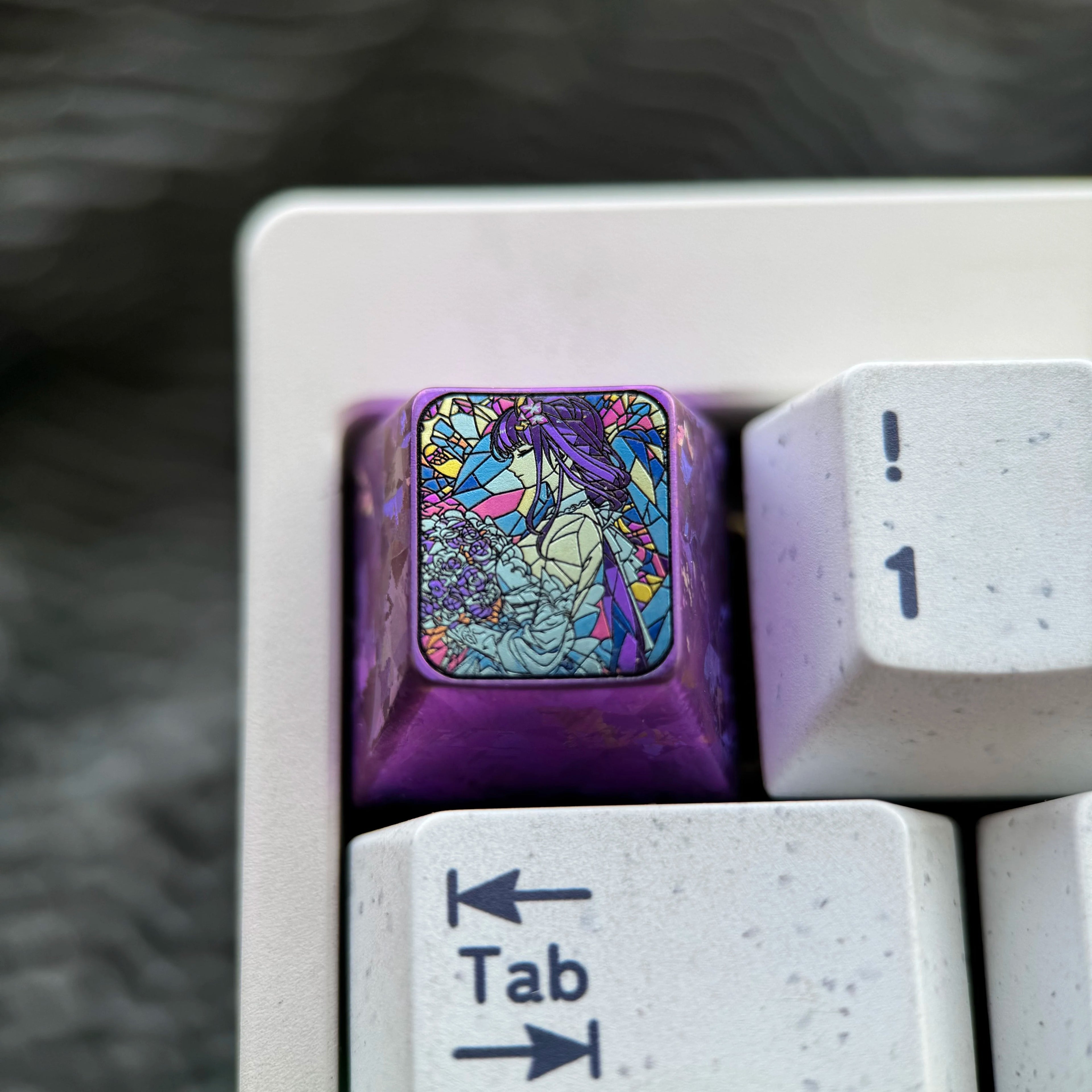 Genshin Impact, Raiden Shogun Color Broken Glass Theme, 1U Titanium Alloy Personalized Keycaps, Anime Game Culture Creative Mechanical Keyboard Decorative Keycaps
