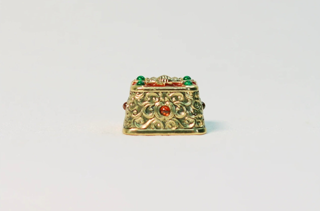 Blooming lotus flowers, brass material gemstone inlaid personalized keycaps, metal keycaps, mechanical keyboard artistic decorative keycaps