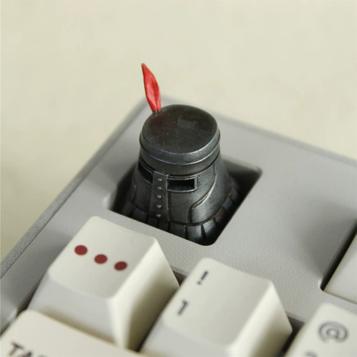 DARK SOULS series, Solaire,Hand painted personalized keycaps, decorative keycaps for anime, gaming, and cultural peripherals, Mechanical keyboard decorative art paired with keycaps