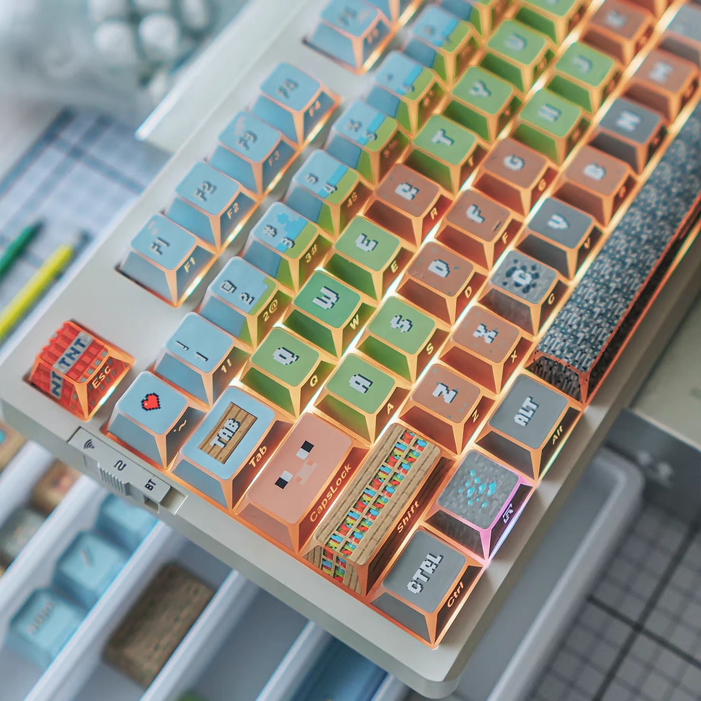 Minecraft theme design, R2 version, side engraved translucent characters/folded edges translucent side engraved keycaps, customized magnetic axis mechanical keyboard PBT thermal sublimation original factory highly personalized keycaps set