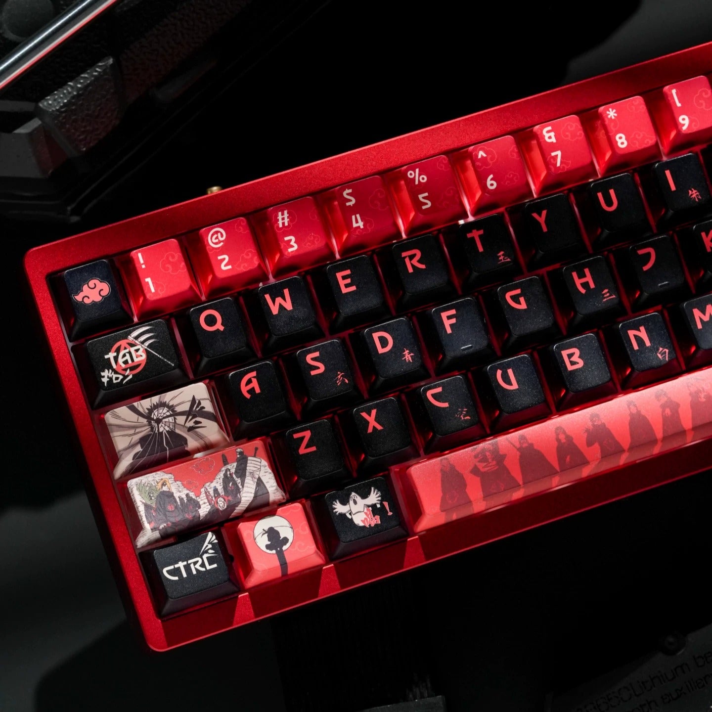 Naruto series, Akatsuki themed keycaps, PBT material personalized keycap set, anime and games cultural creative decoration keycap set, compatible with 61/64/68/75/84/87/104 mechanical keyboard