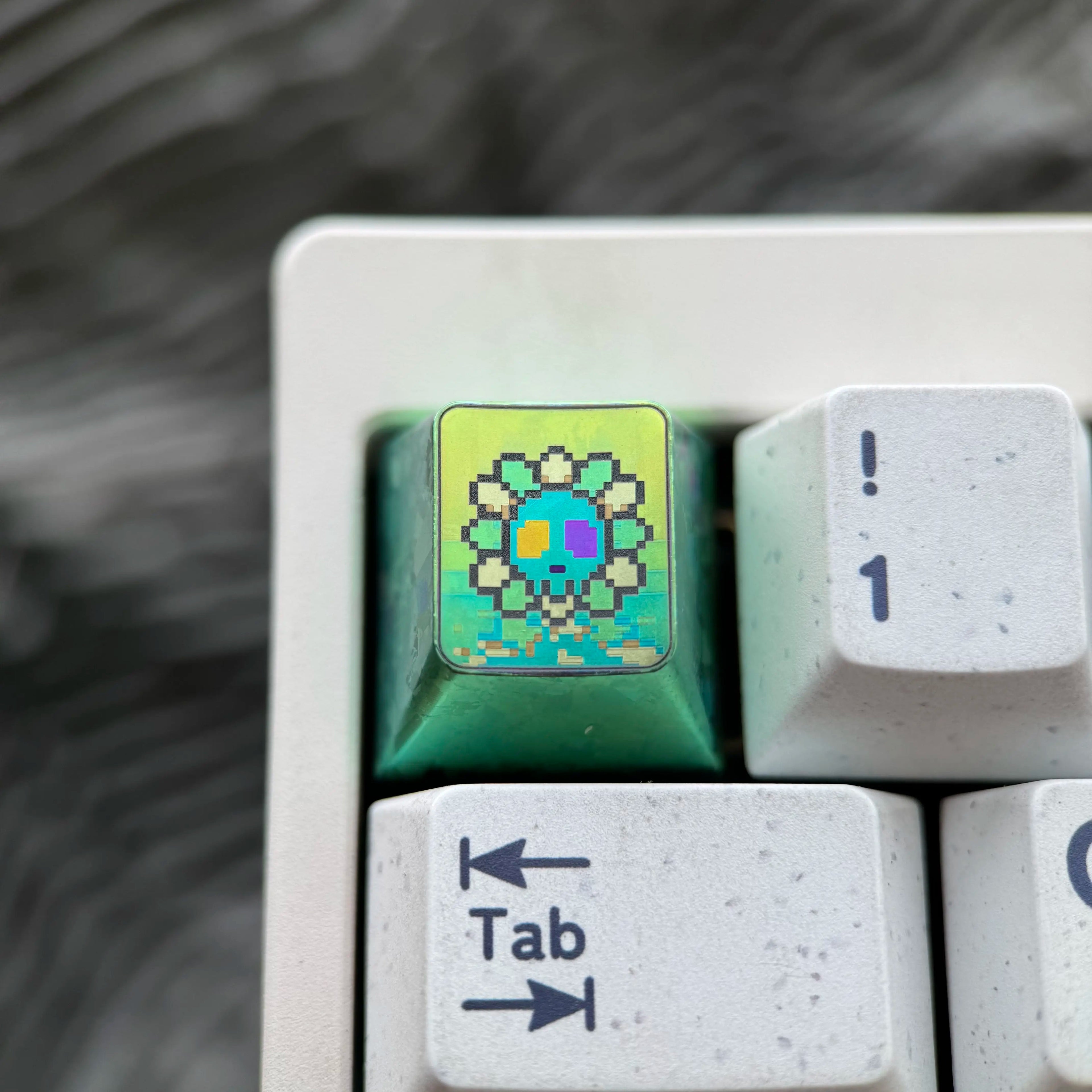 Sunflower, Sunflower series 14 models to choose from, 1U titanium alloy personalized keycaps, fashionable and trendy items, mechanical keyboard artistic decorative keycaps.