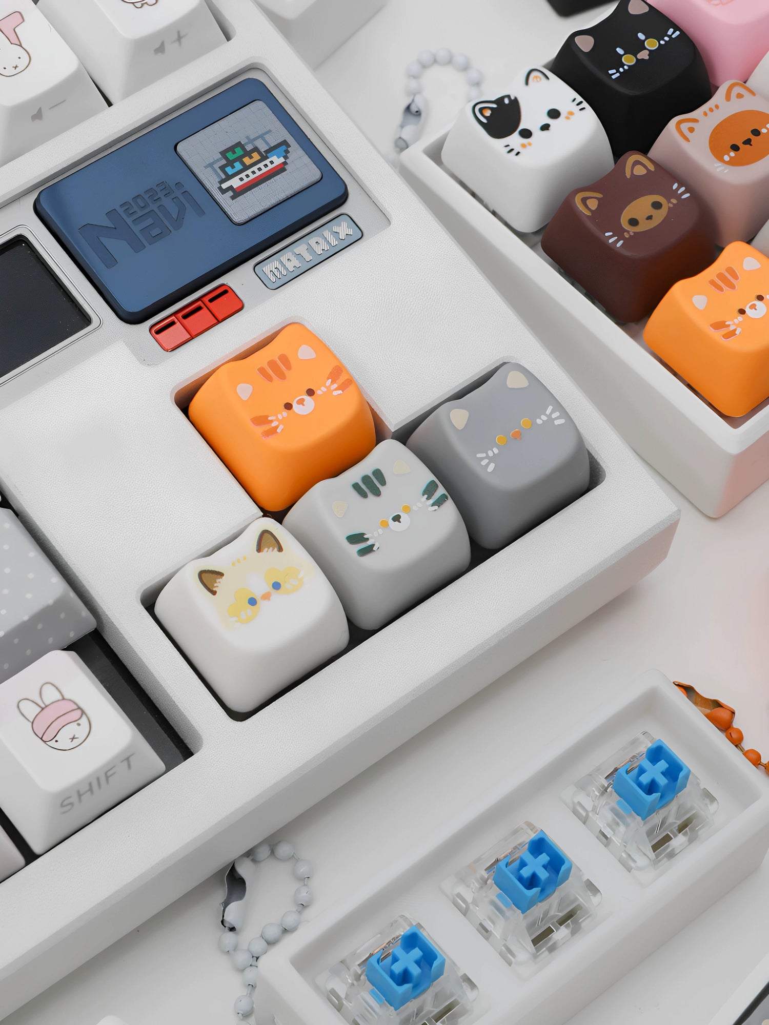 Cute cat switch tester, keycap keychain, cat themed keycap switch mechanical keyboard creative peripheral cultural products.