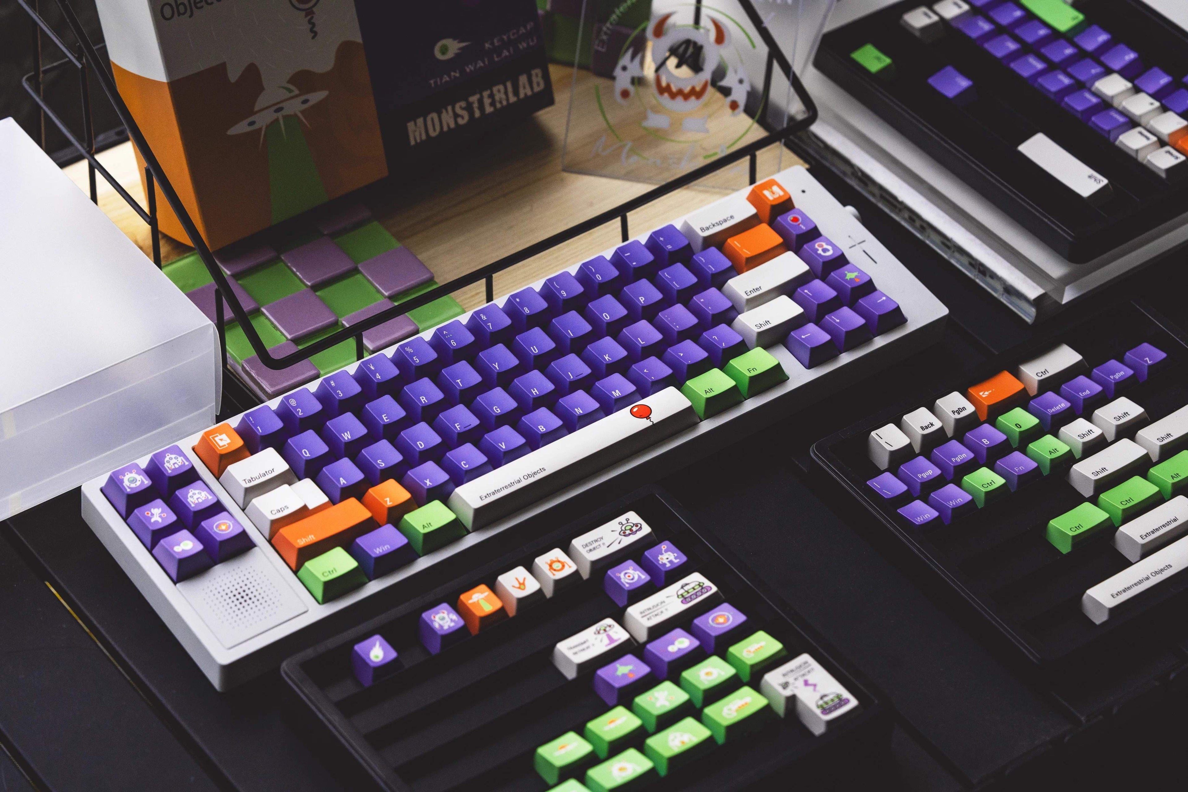 Toy Story, Buzz Lightyear themed design personalized keycaps, soft light original factory high sublimation process PBT material decorative keycap set