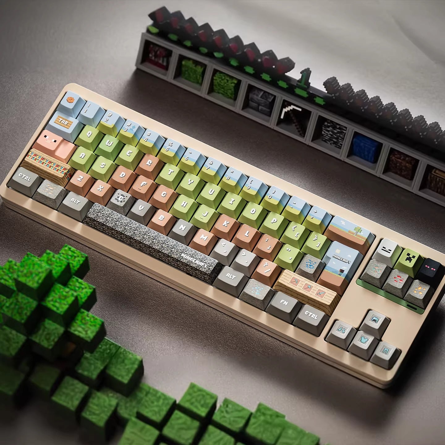 Minecraft theme design, R2 version, side engraved translucent characters/folded edges translucent side engraved keycaps, customized magnetic axis mechanical keyboard PBT thermal sublimation original factory highly personalized keycaps set