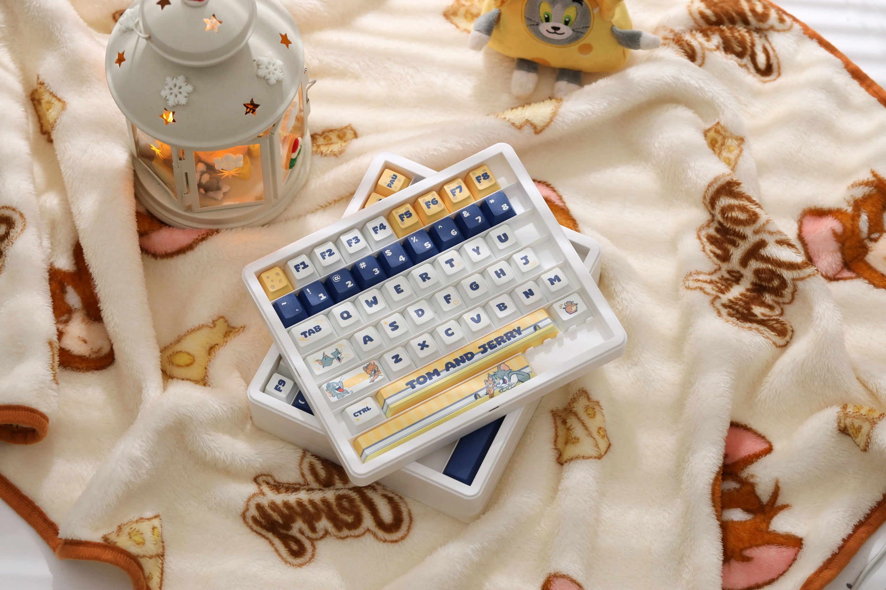 Tom and Jerry Theme Keycaps -155 Keys - Original High PBT Thermal Sublimation Decorative Keycap Set