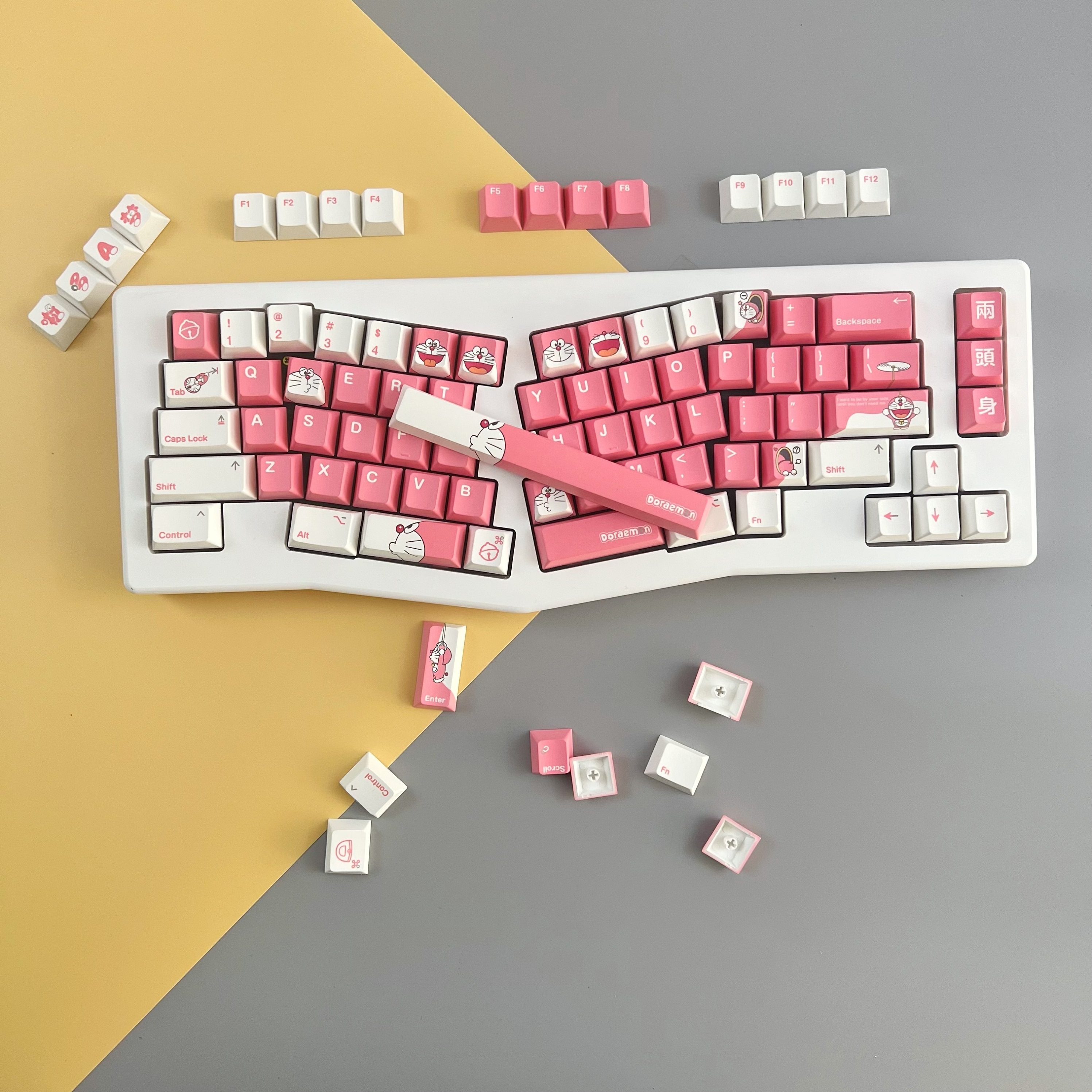 Doraemon series, pink theme, PBT material, Sublimation, Anime Game Culture Creative Decoration Set Keycaps