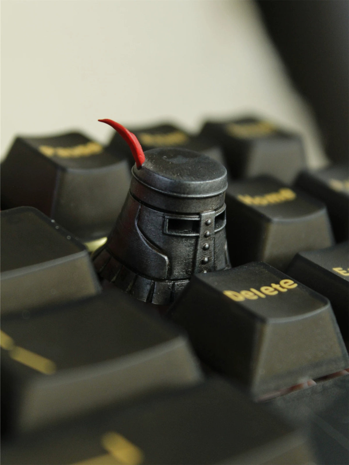 DARK SOULS series, Solaire,Hand painted personalized keycaps, decorative keycaps for anime, gaming, and cultural peripherals, Mechanical keyboard decorative art paired with keycaps