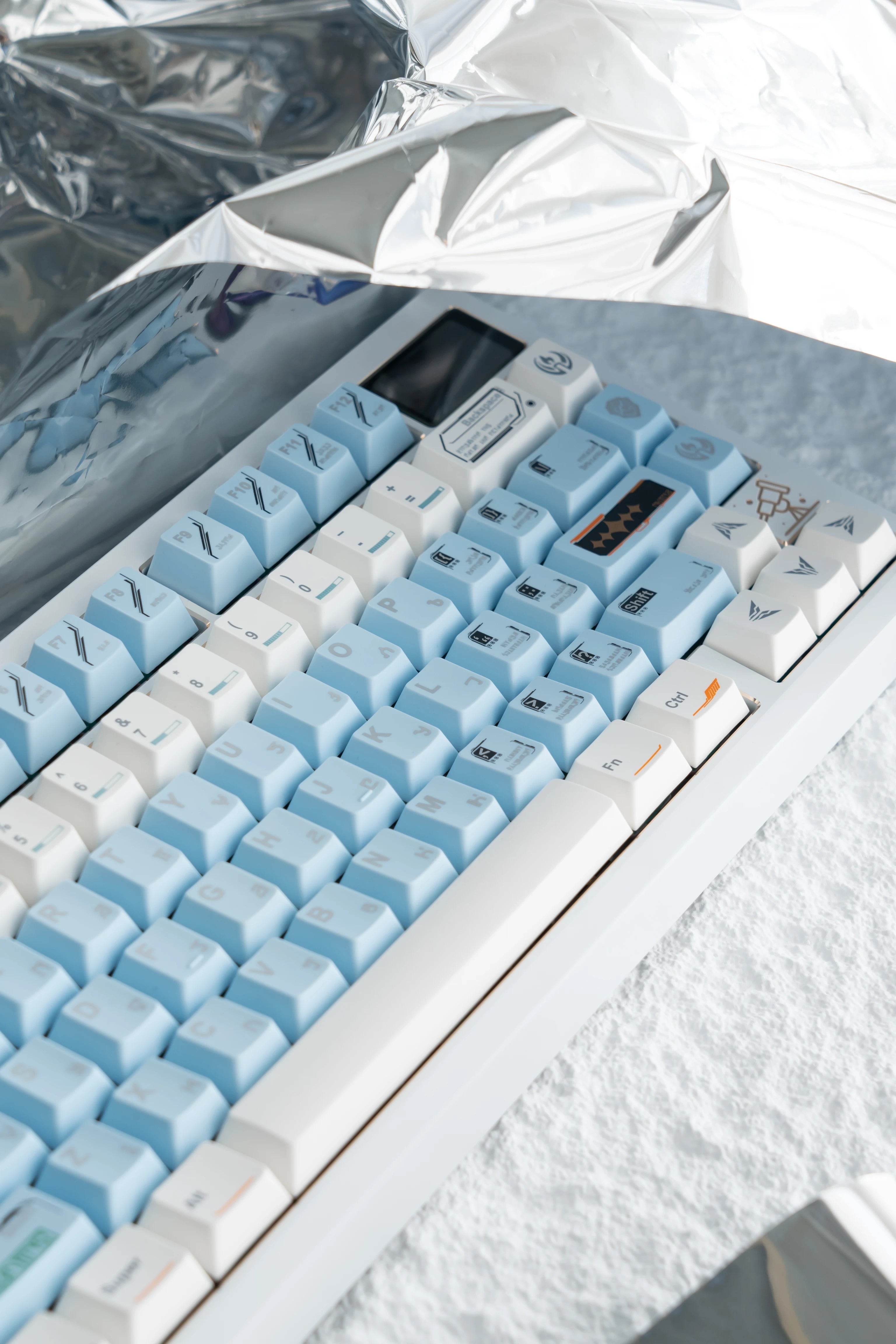 Space Station Theme SpaceStation Mechanical Keyboard Keycaps in Blue and White Color, Original Factory Height PBT Material Decorative Keycap Set