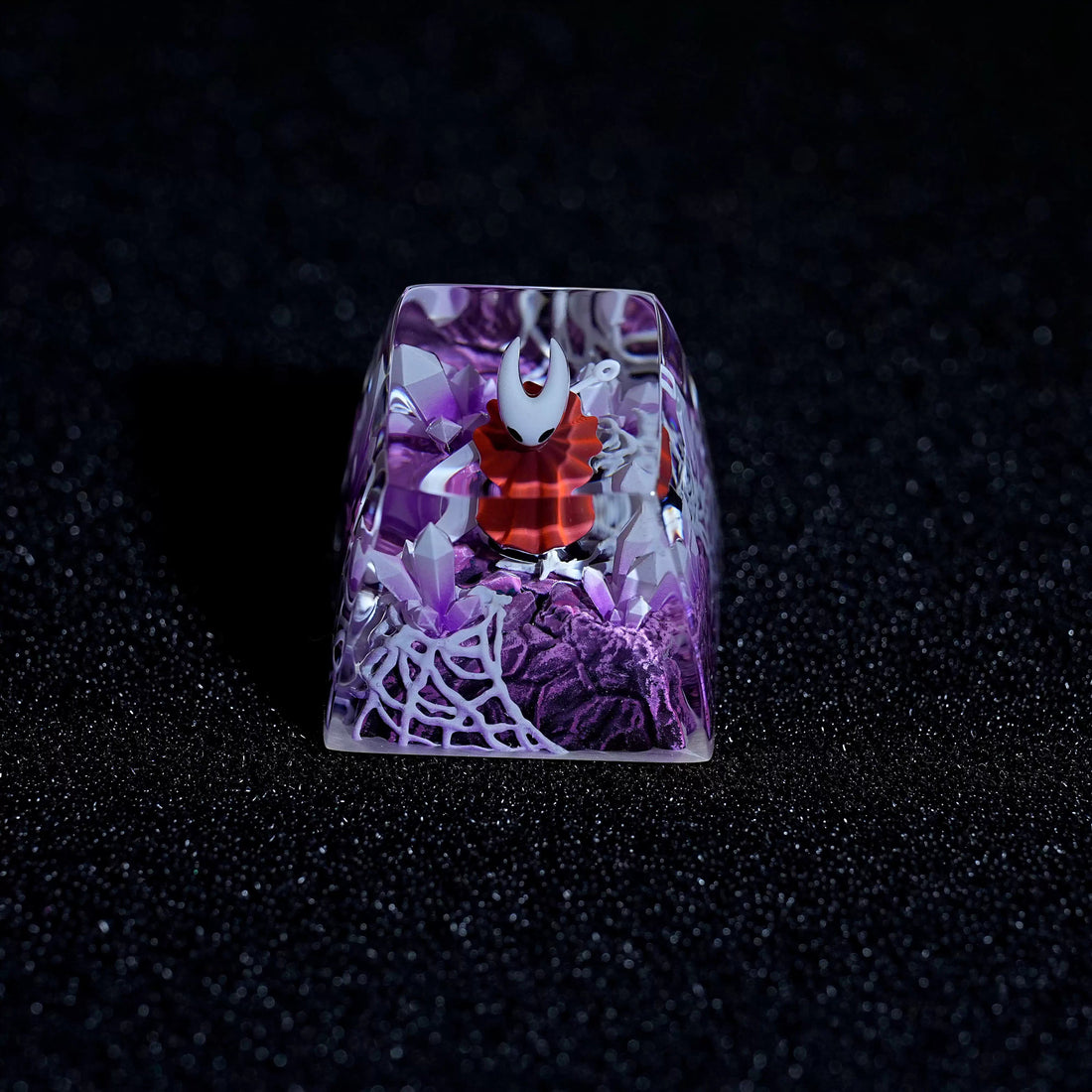 Hollow Knight: Silksong, Hornet Theme, Microscopic World Crystal Resin Personalized Keycaps, Anime Game Creative Decorative Keycaps