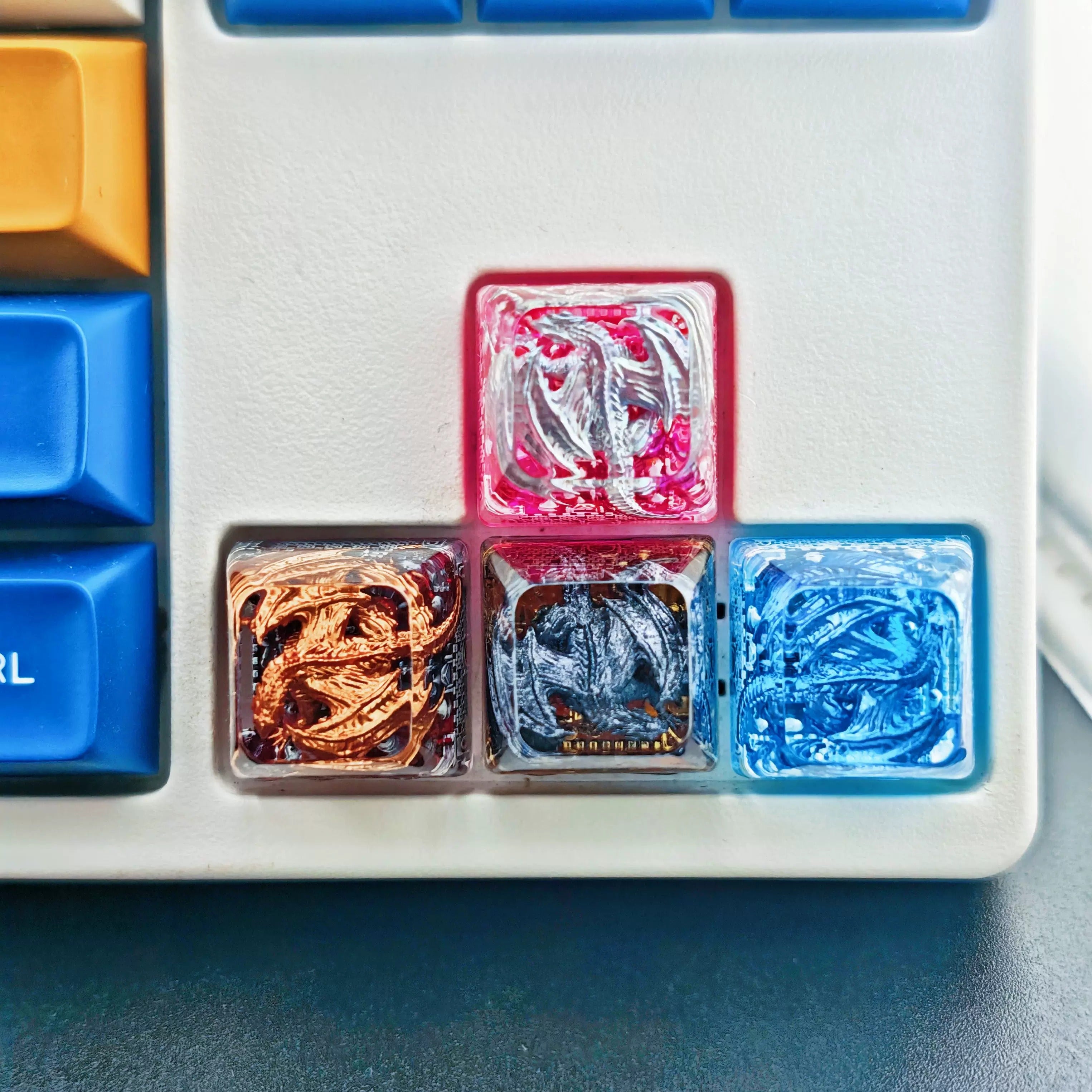 Game of Thrones, Dragon Castle Theme Design, 1 U crystal resin molding, mythological creative custom resin craftsman handmade decorative keycaps