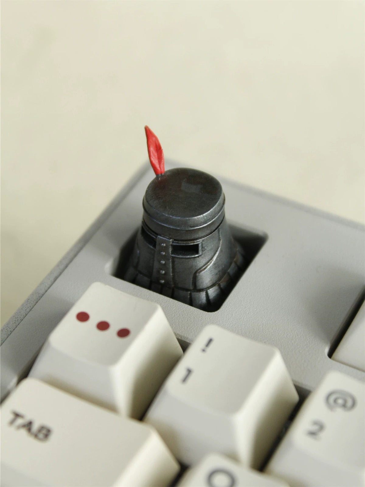 DARK SOULS series, Solaire,Hand painted personalized keycaps, decorative keycaps for anime, gaming, and cultural peripherals, Mechanical keyboard decorative art paired with keycaps