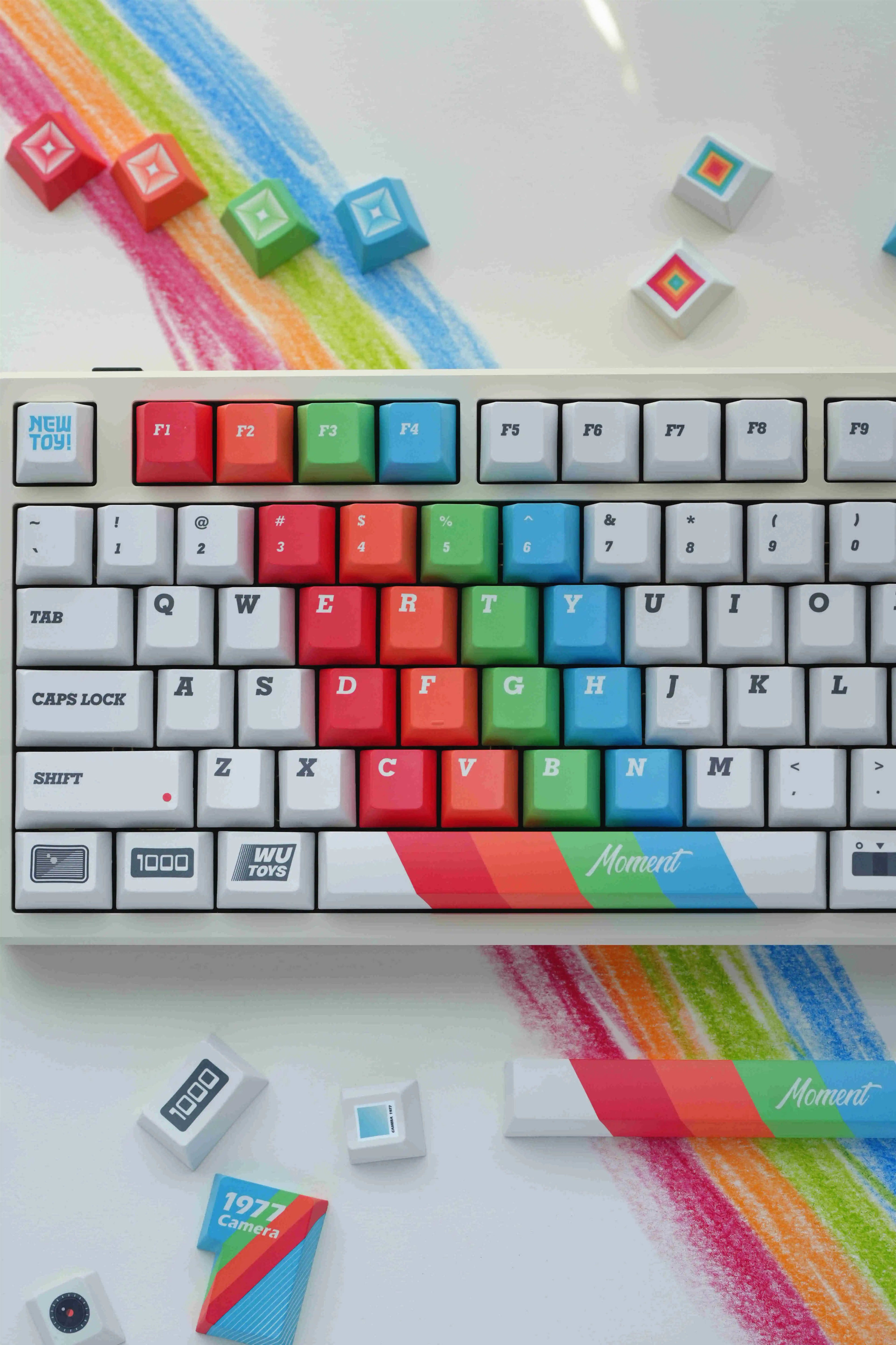 Original retro Polaroid keycap 1977 factory height 176 key PBT five sided thermal sublimation mechanical keyboard personalized keycap set
