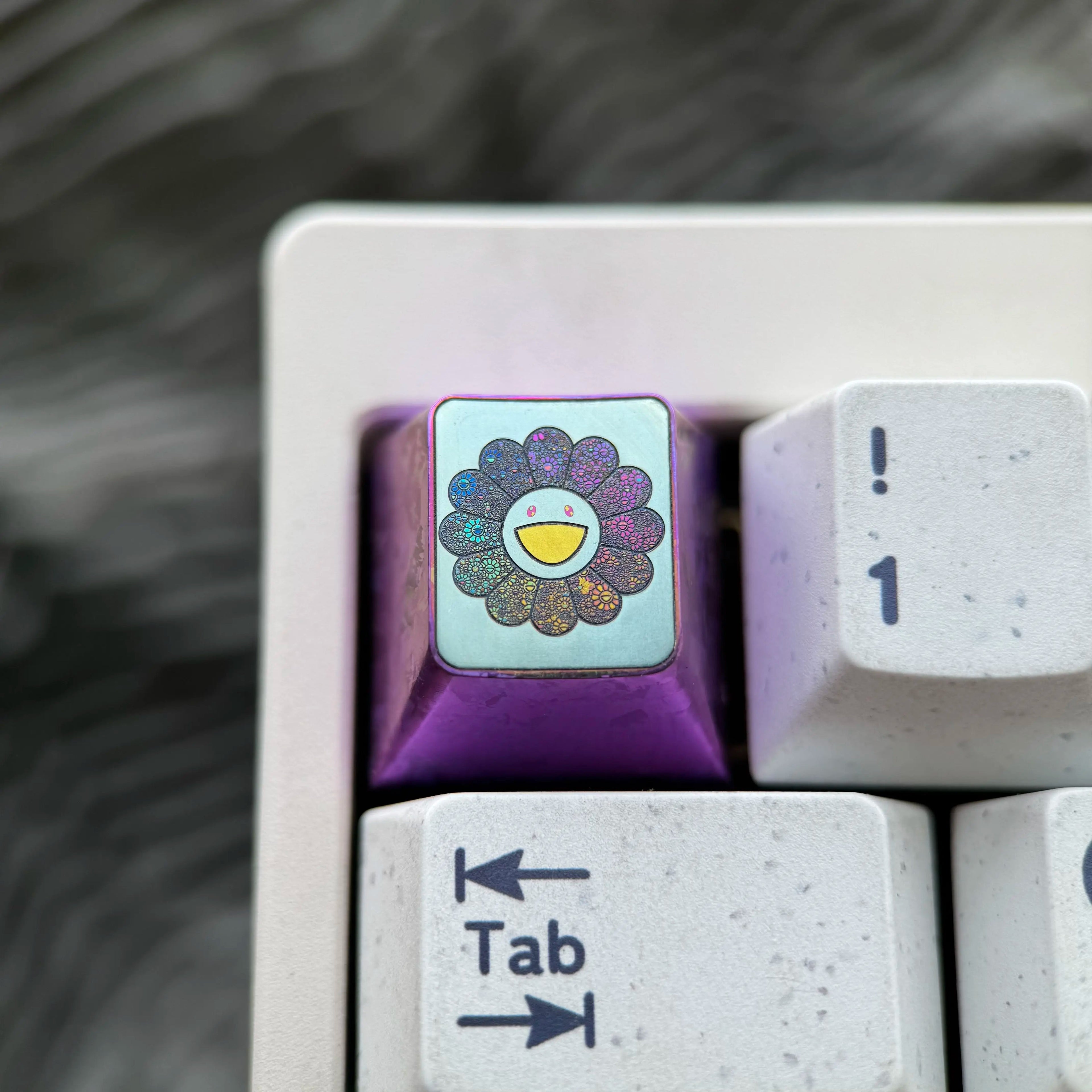 Sunflower, Sunflower series 14 models to choose from, 1U titanium alloy personalized keycaps, fashionable and trendy items, mechanical keyboard artistic decorative keycaps.