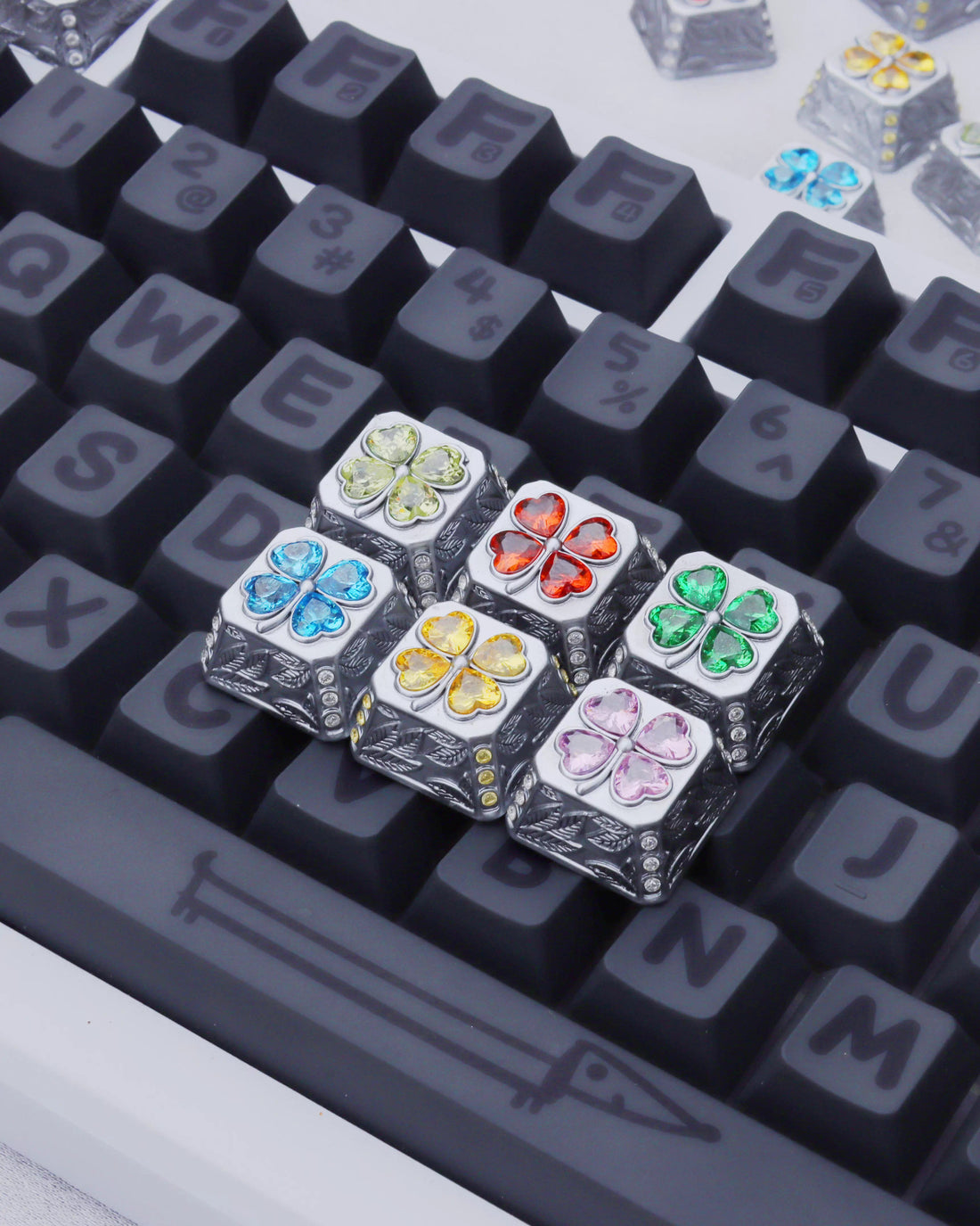 Lucky Four Leaves Clover, metal gemstone combined with personalized keycaps, lucky item mechanical keyboard decorative keycaps.