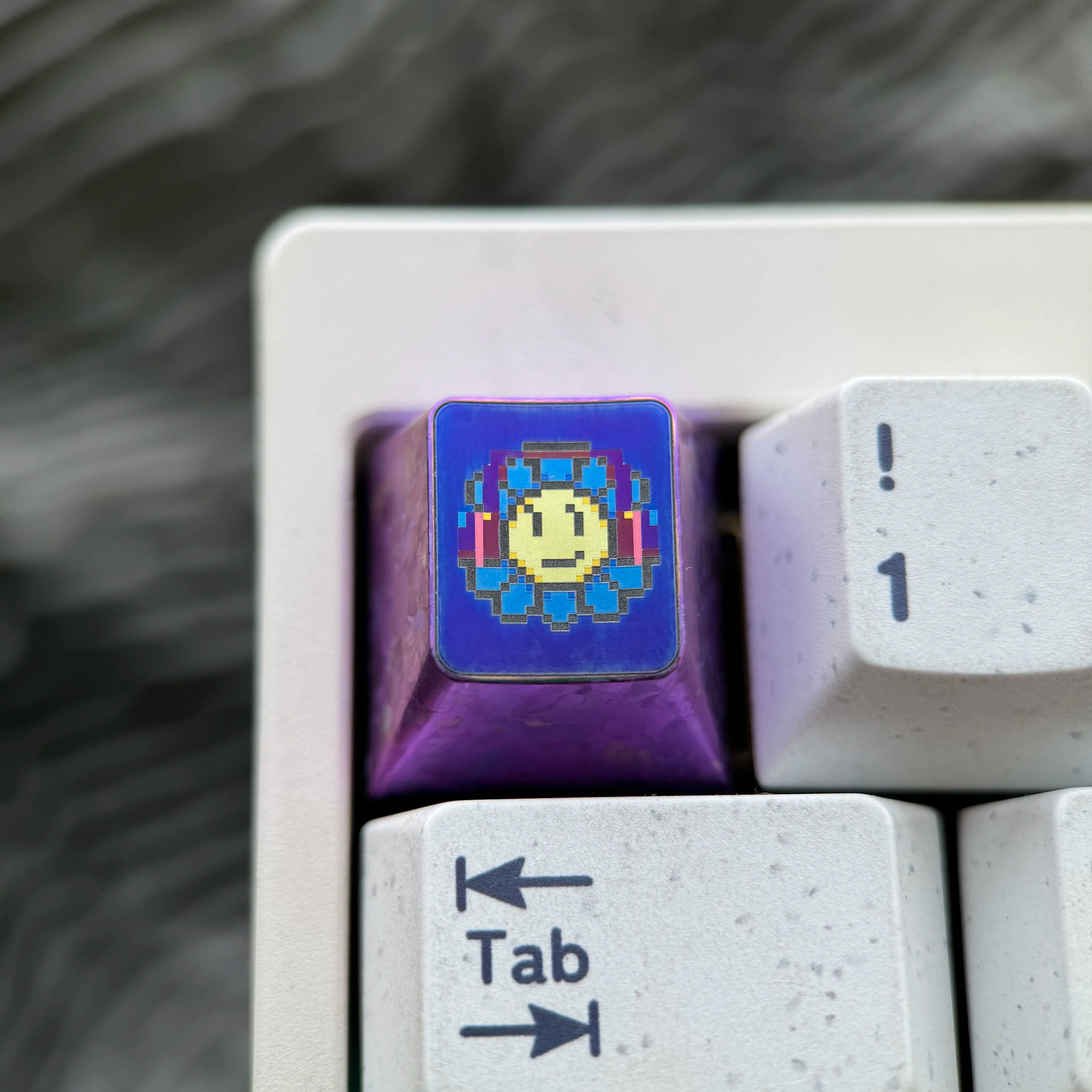 Sunflower, Sunflower series 14 models to choose from, 1U titanium alloy personalized keycaps, fashionable and trendy items, mechanical keyboard artistic decorative keycaps.