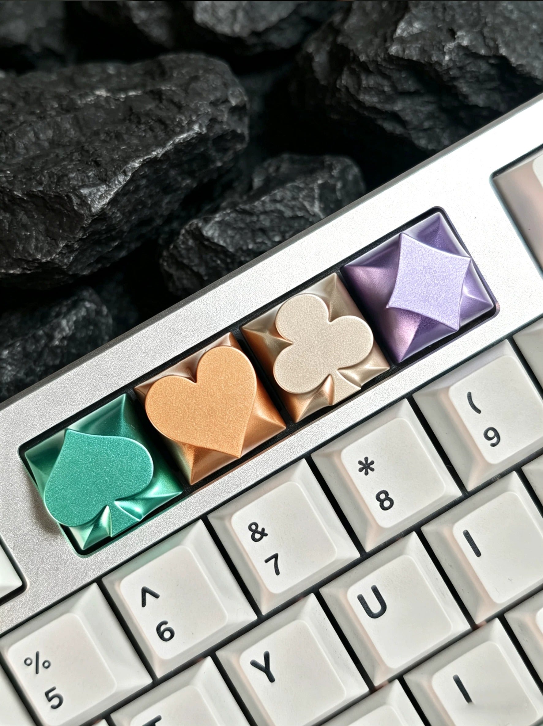 Metal playing cards, suit keycaps, mechanical keyboard, personalized metal, three-dimensional personalized decoration, keycap direction