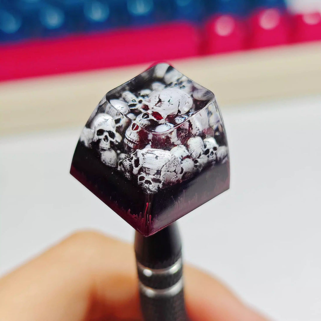 Dark Gothic style, skull crystal resin personalized keycaps, dark 1U resin decorative keycaps