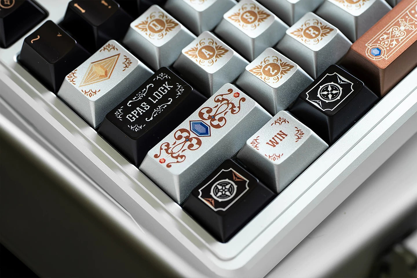 Metallic paint texture gilded design art keycaps, custom set personalized keycap series,PBT material, Original factory height, compatible with 61/64/68/75/84/87/104 mechanical keyboard keycap set