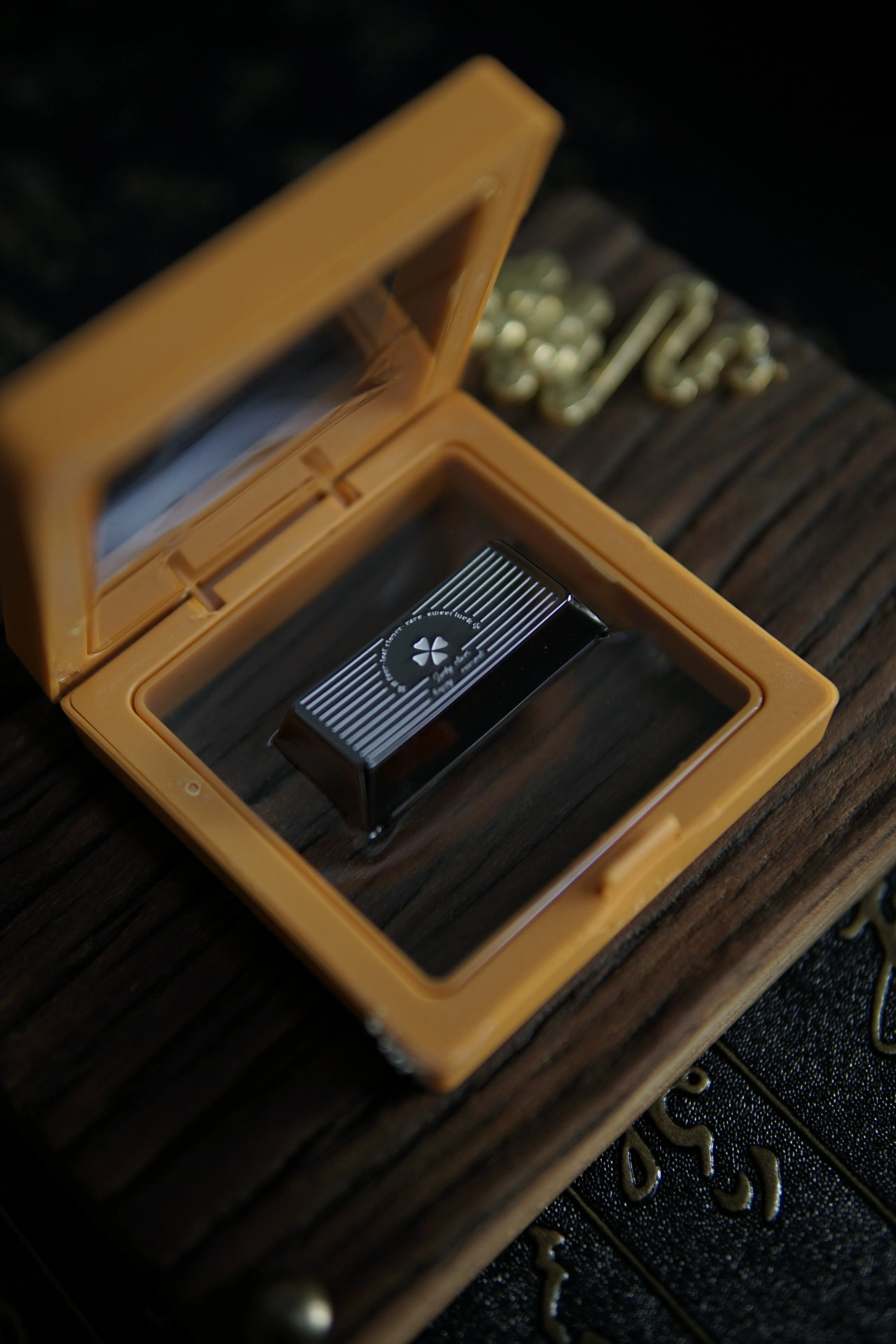 Lucky Four Leaves Clover theme, 2.25U metal personalized keycaps, minimalist design metal material keyboard decoration keycaps