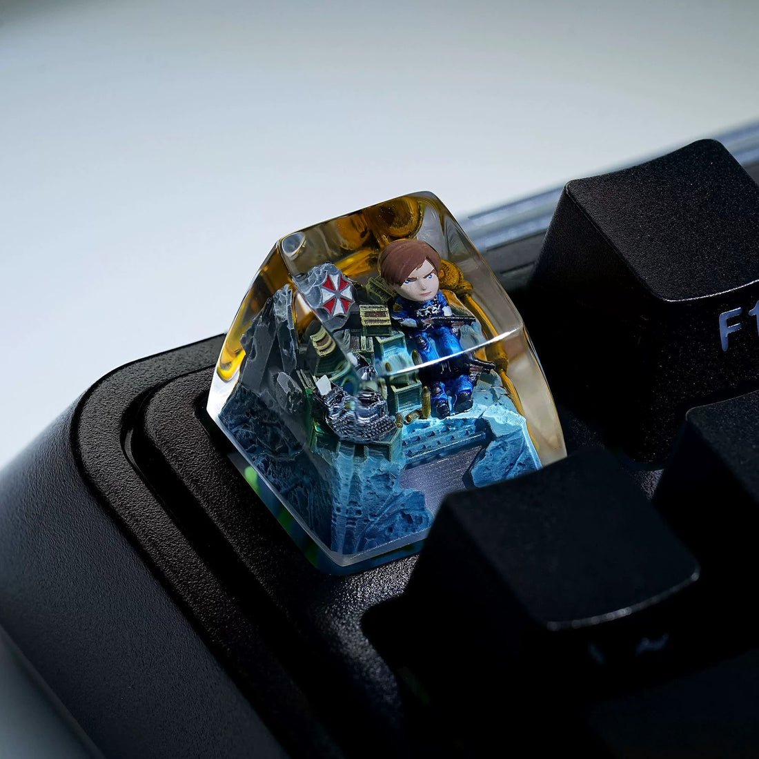 Resident Evil, Leon·Scott·Kennedy, Crystal resin personalized keycaps, anime and game cultural creative keycaps, mechanical keyboard artistic decorative keycaps