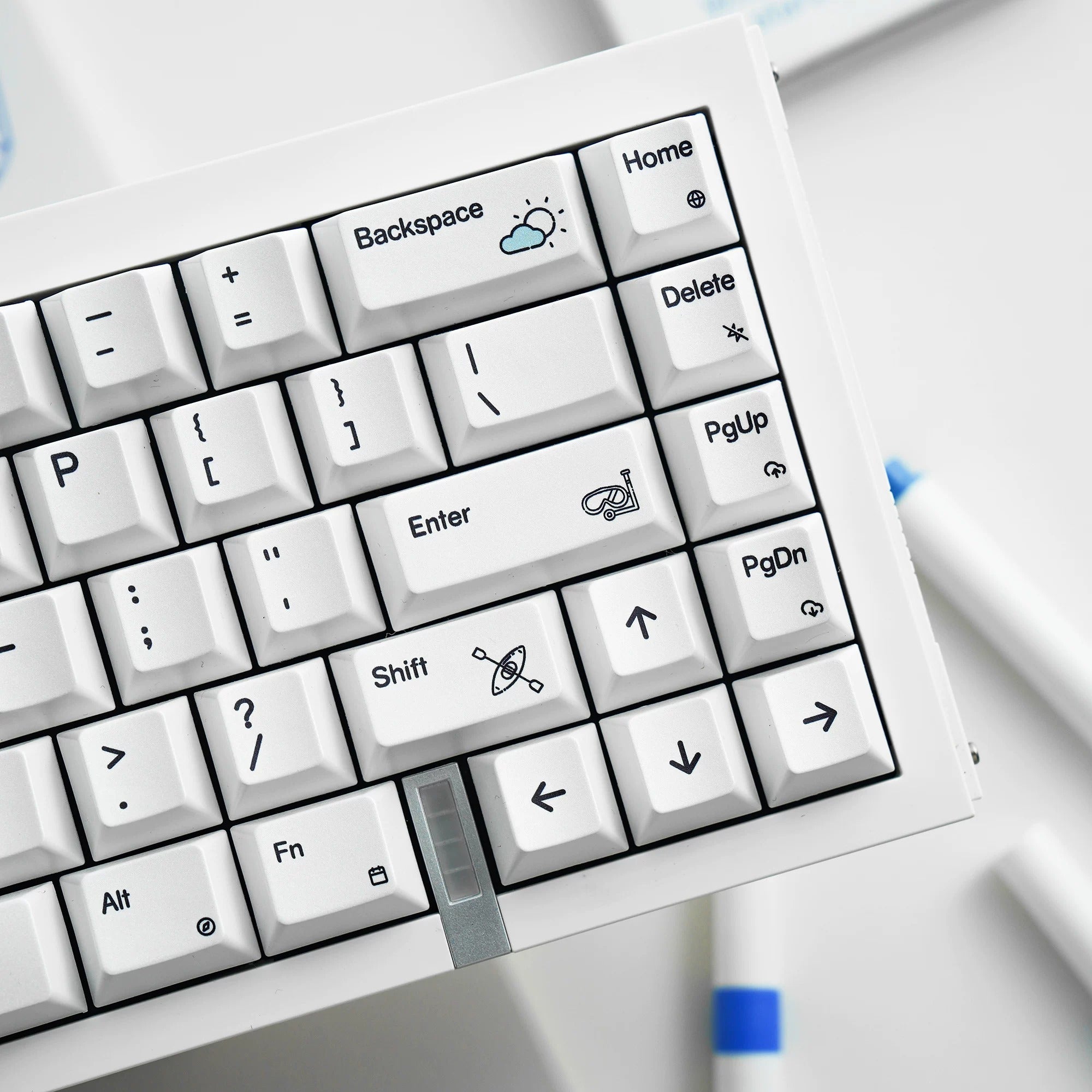 Black/White Holiday Pearl Paint Mechanical Keyboard Keycaps Minimalist Style Decorative Keycaps, PBT Heat Sublimation Original Factory Height, Personalized Keyboard Keycap Set