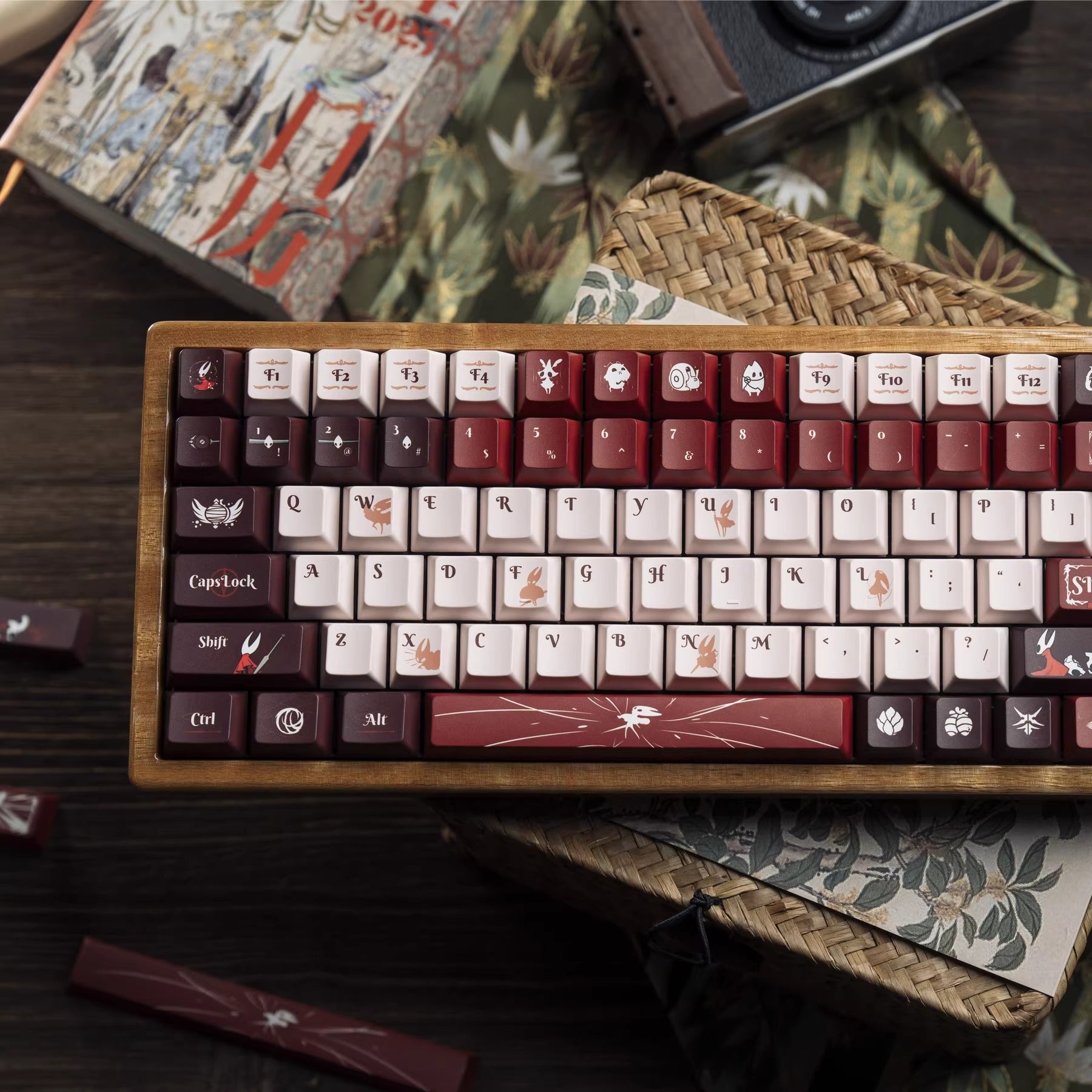 The Hollow Knight theme, PBT material, sublimation, Personalized keycap set, original factory height mechanical keyboard decorative keycap set