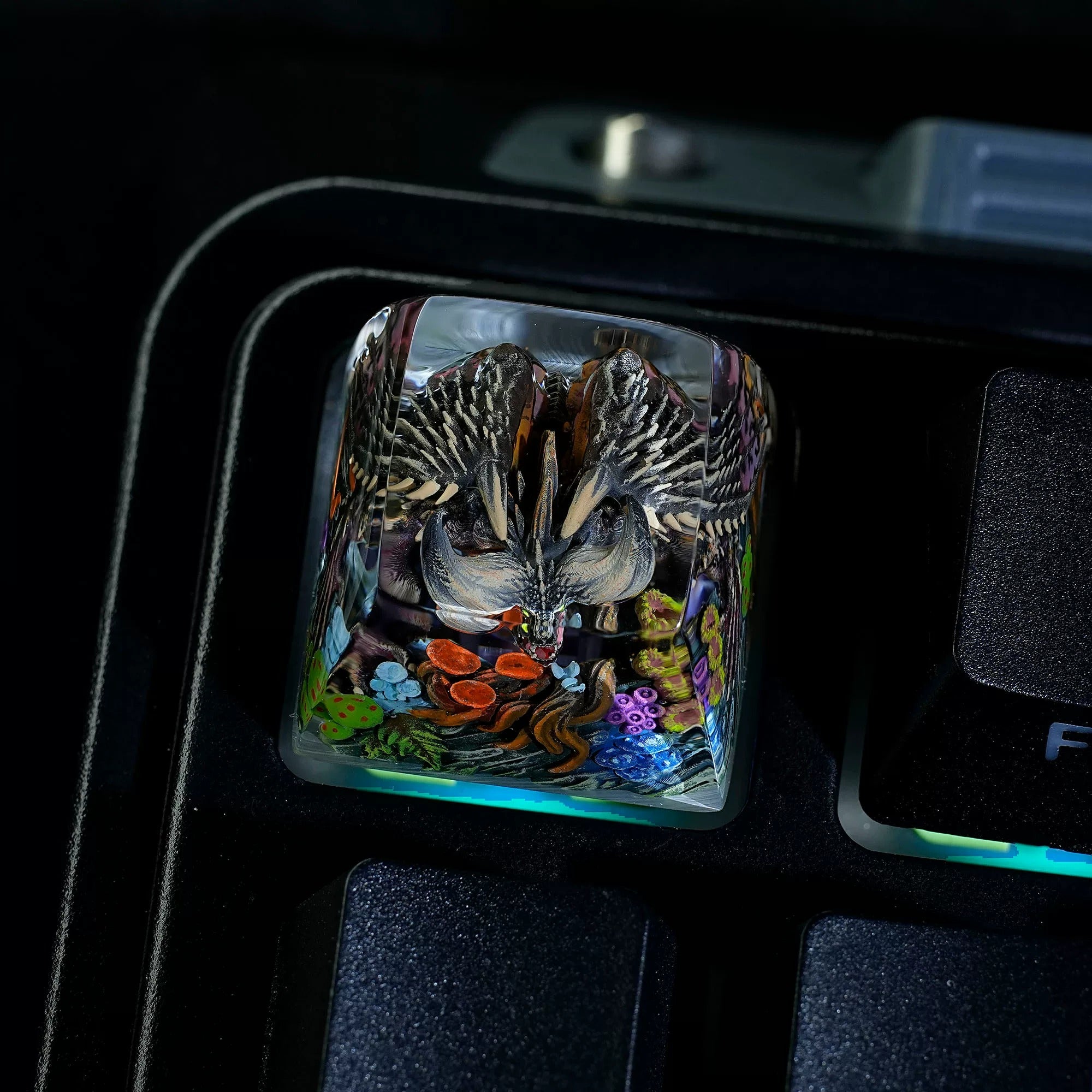 Monster Hunter, Nergigante, 1U crystal resin personalized keycaps, anime, gaming, cultural and creative peripheral products, mechanical keyboard decoration keycaps